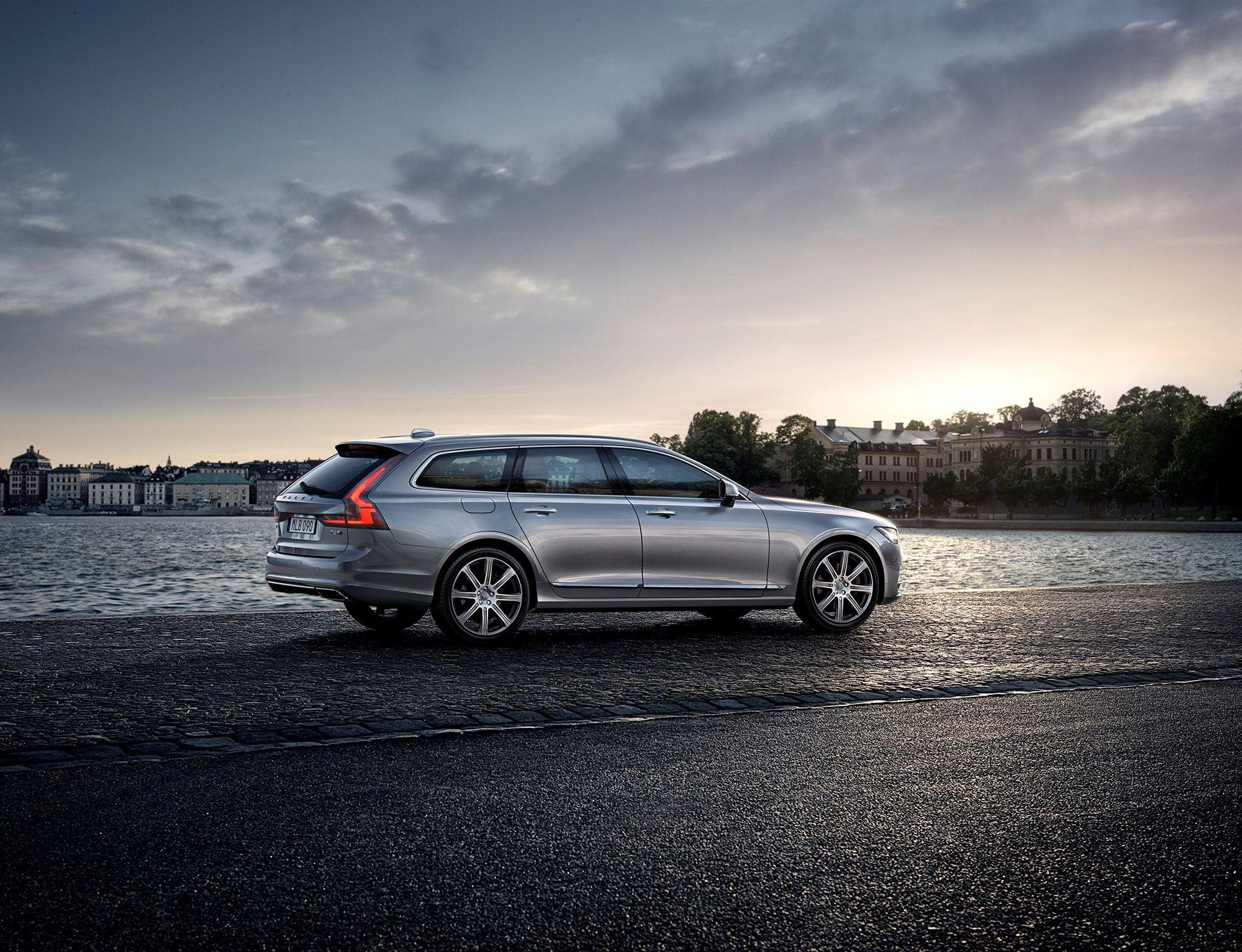 2000x1533 Volvo V90 HD Wallpaper