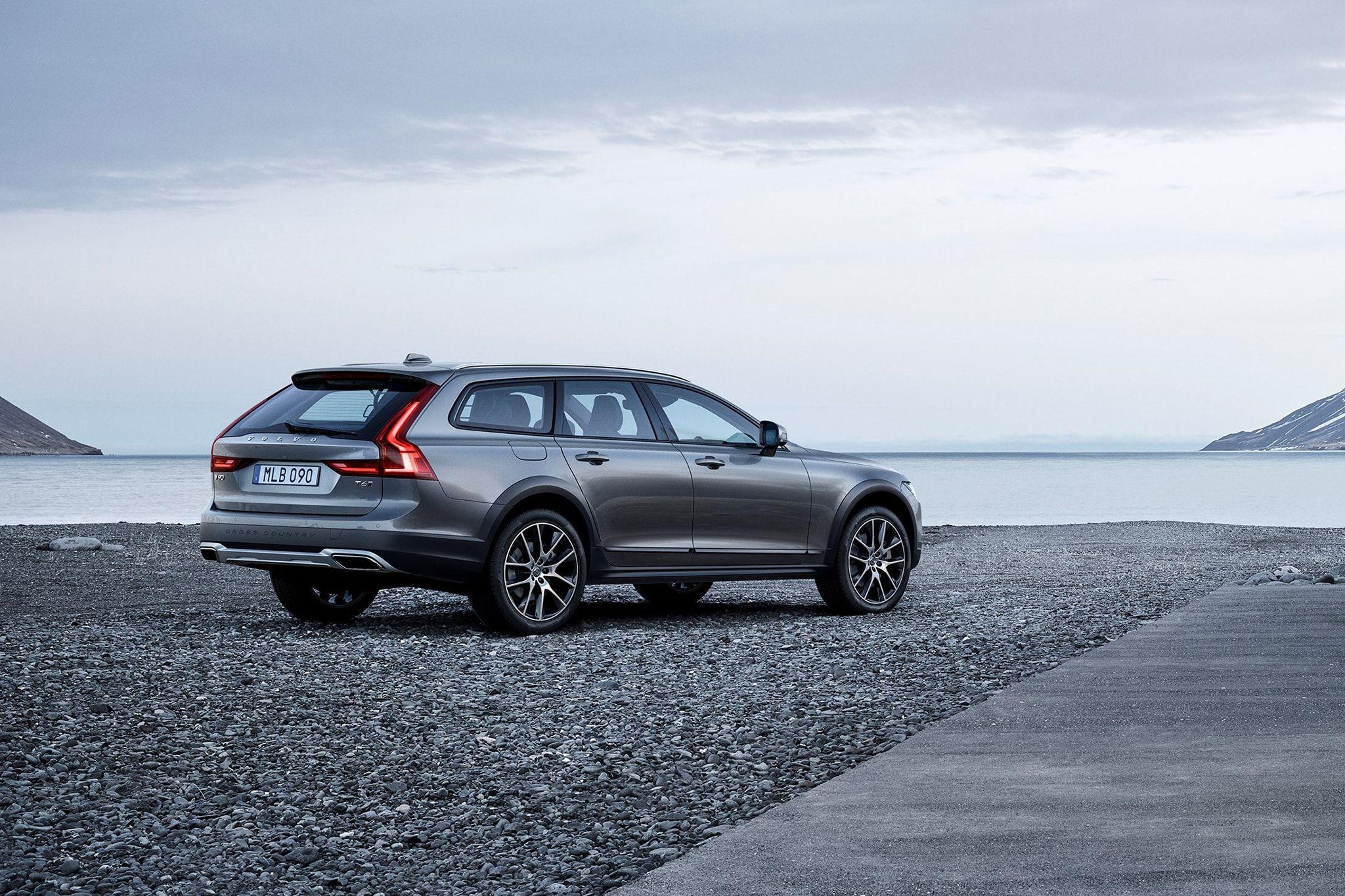 2048x1365 Volvo V90 Cross Country HD