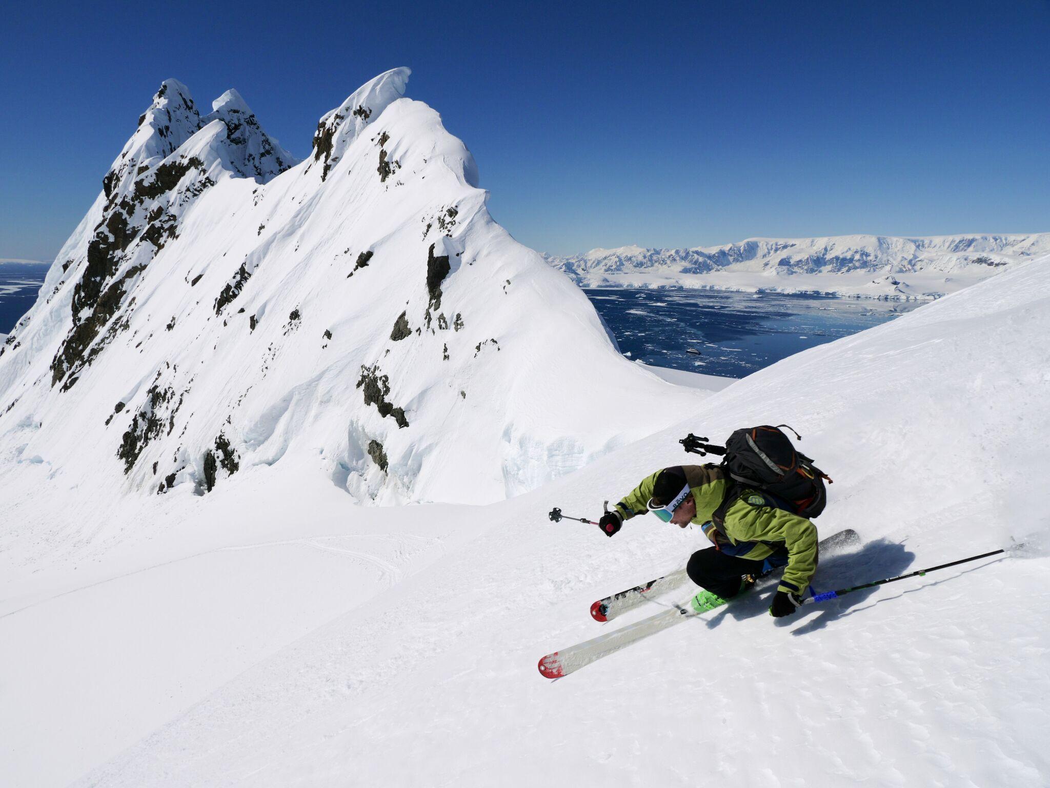 2048x1536 Ski & Cruise in Antarctica