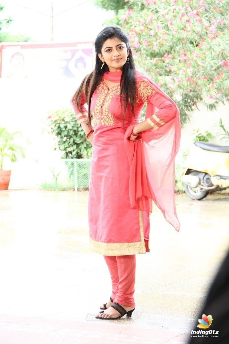 800x1200 Anandhi Photo Actress photo, image, gallery, stills