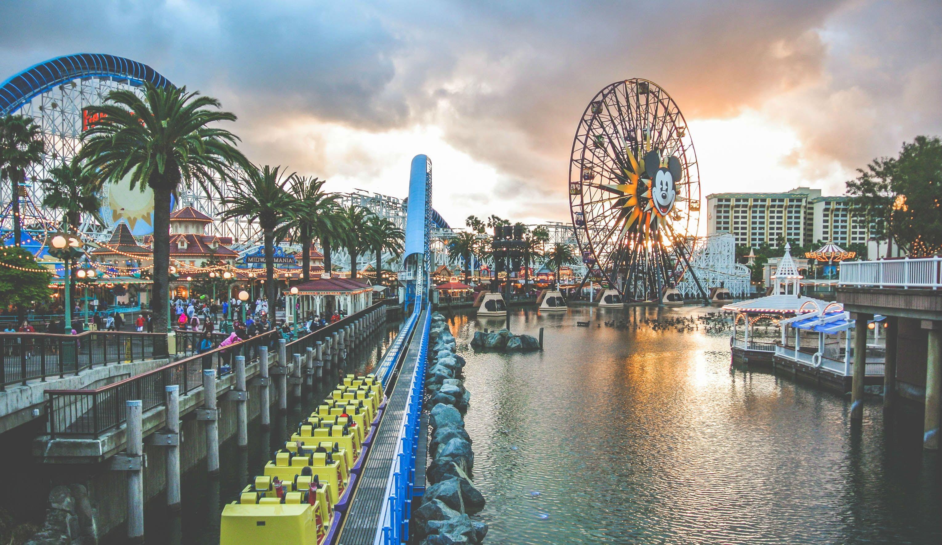 3059x1770 Disney's California Adventure