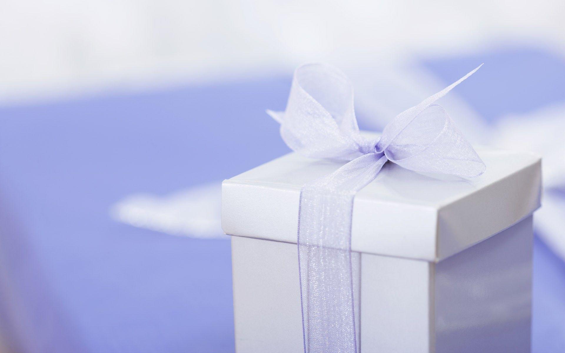 1920x1200 Gift Box Background