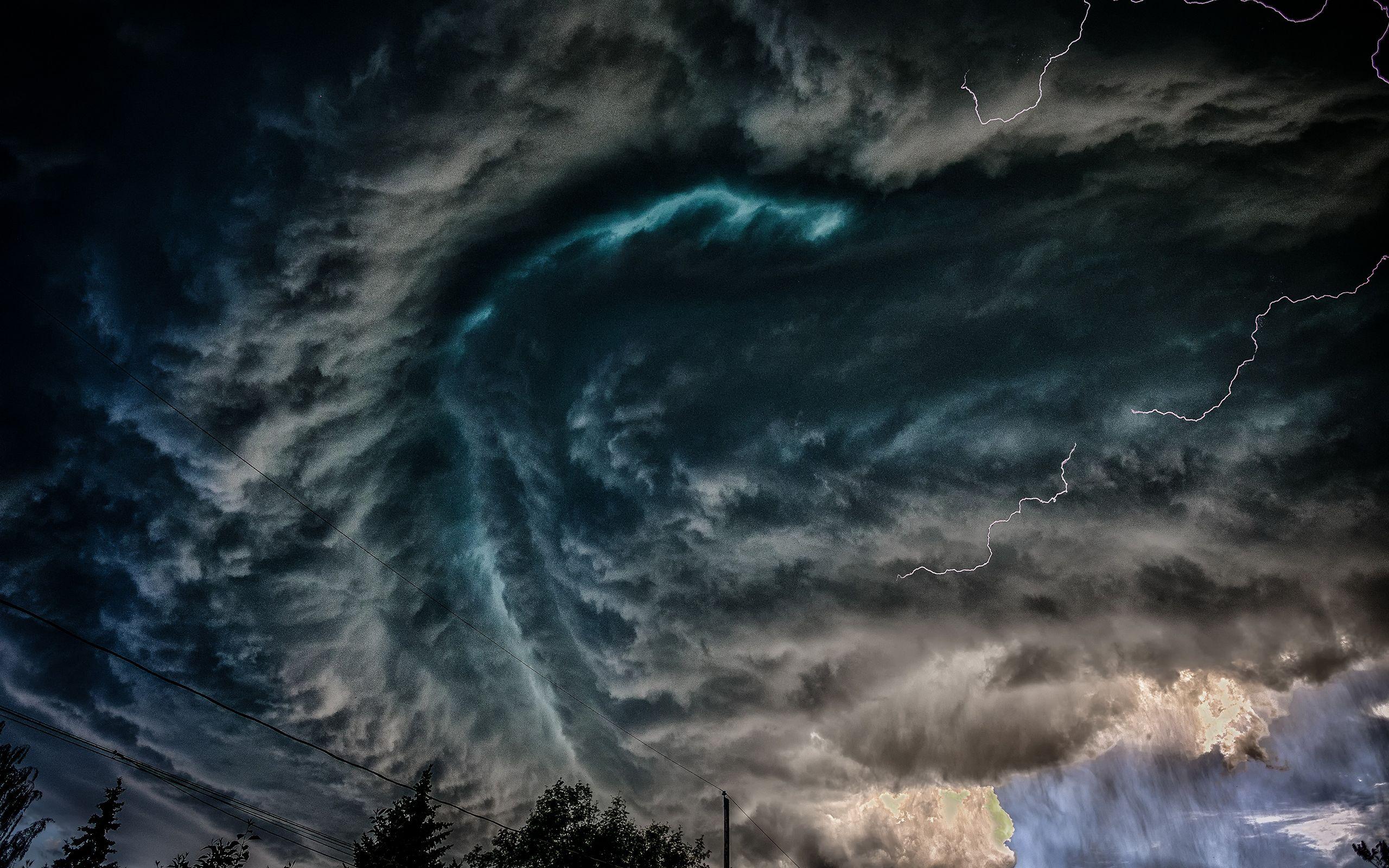 2560x1600 Lion Roaring In The Sky Wallpaper & Background Download