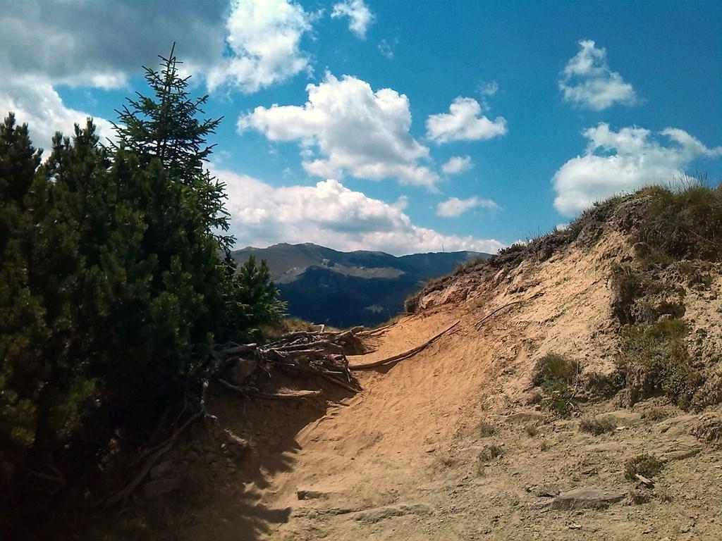1024x768 Romania wallpaper for Android