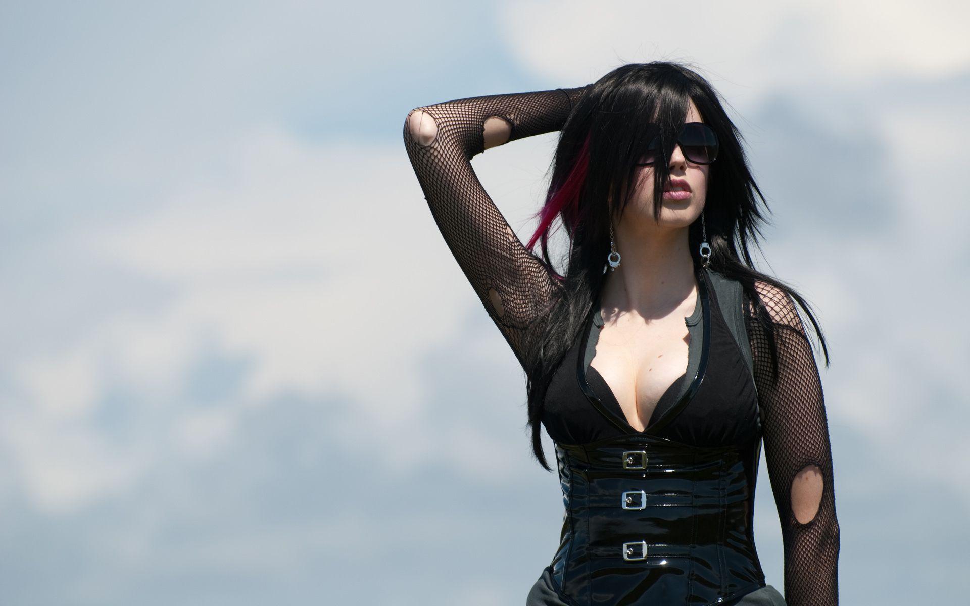 1920x1200 brunettes, fetish, corset, gothic, sunglasses wallpaper