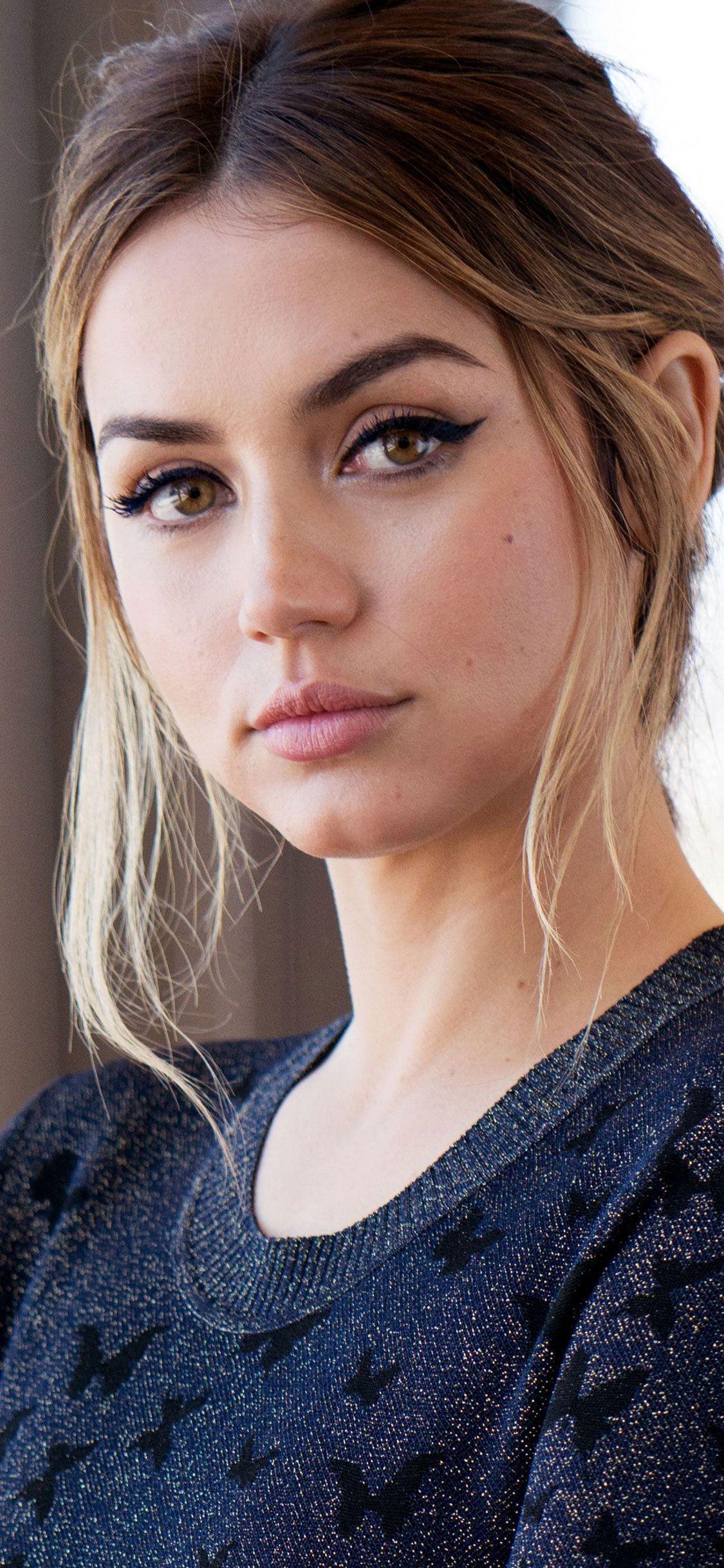 1125x2436 iPhone For Women Wallpaper