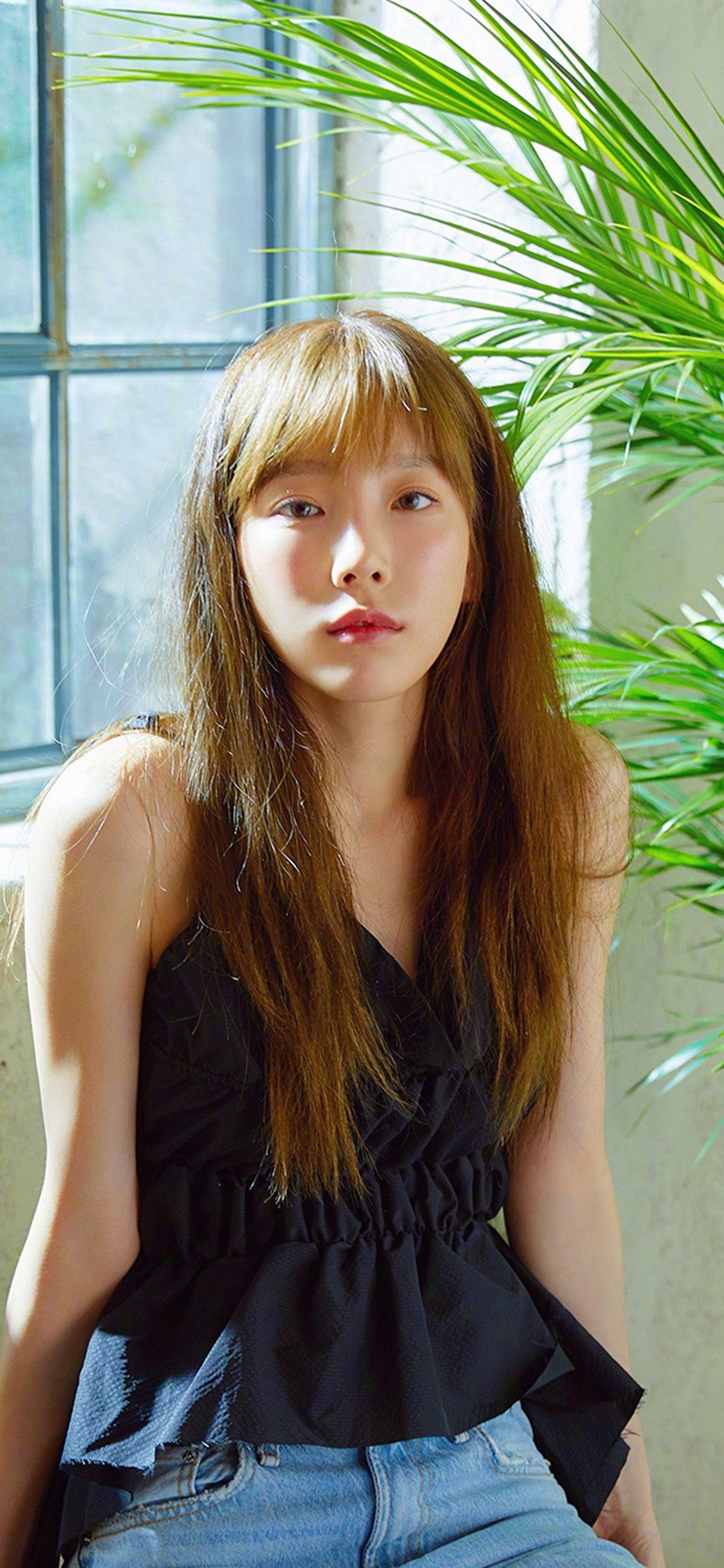 1125x2436 iPhone X wallpaper. kpop girl taeyeon