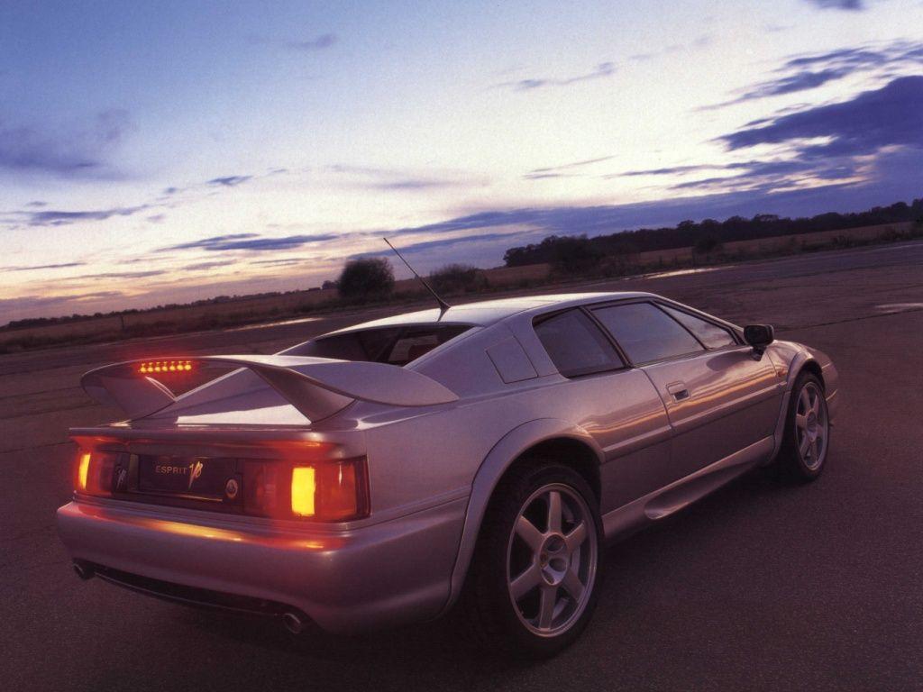 1024x768 Lotus Esprit Wallpaper