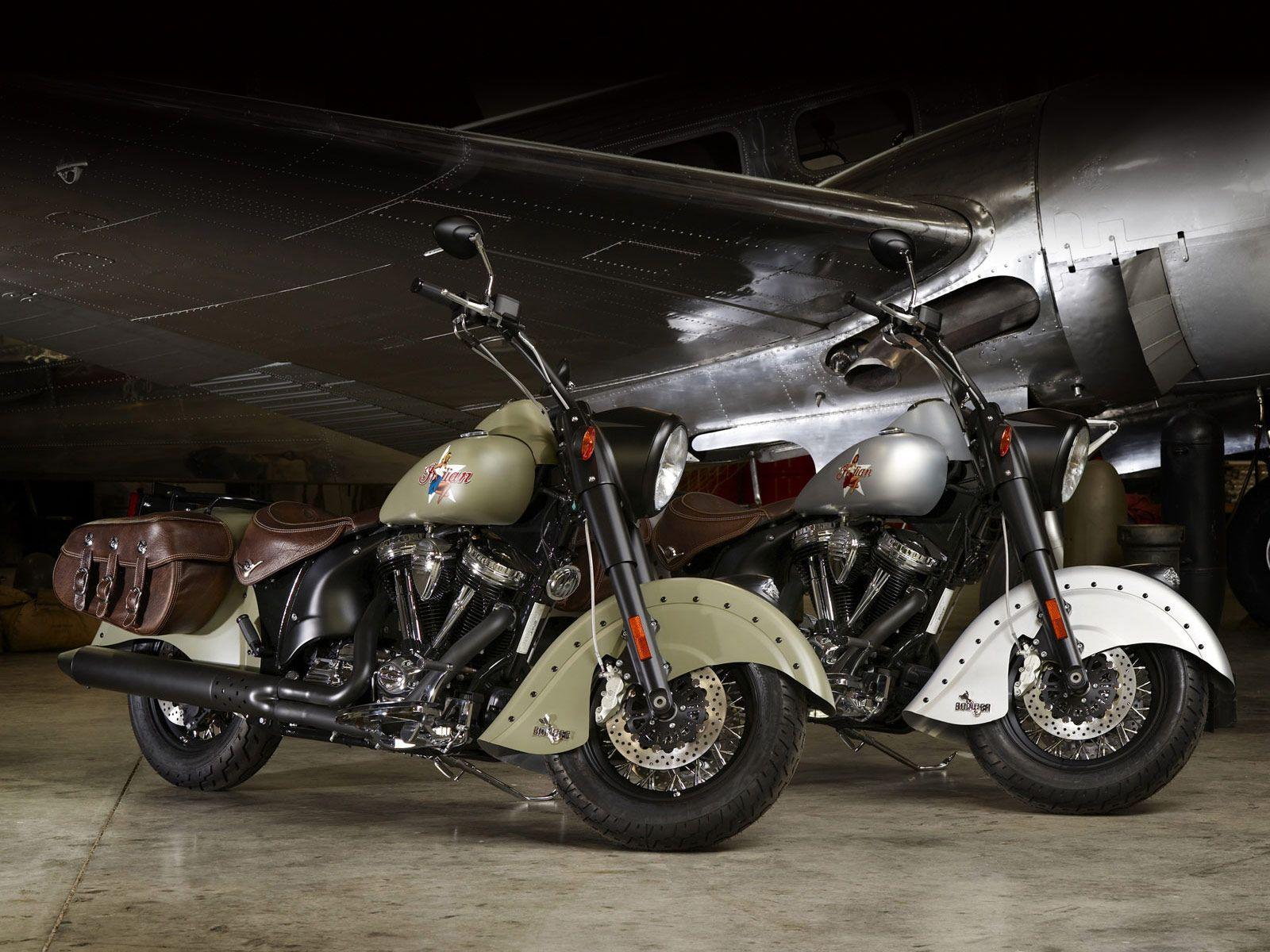 1600x1200 Motorcycle brand, picture, specification, review, insurance: INDIAN motorcycle. 2010 Chief Bomber LE desktop wallpaper