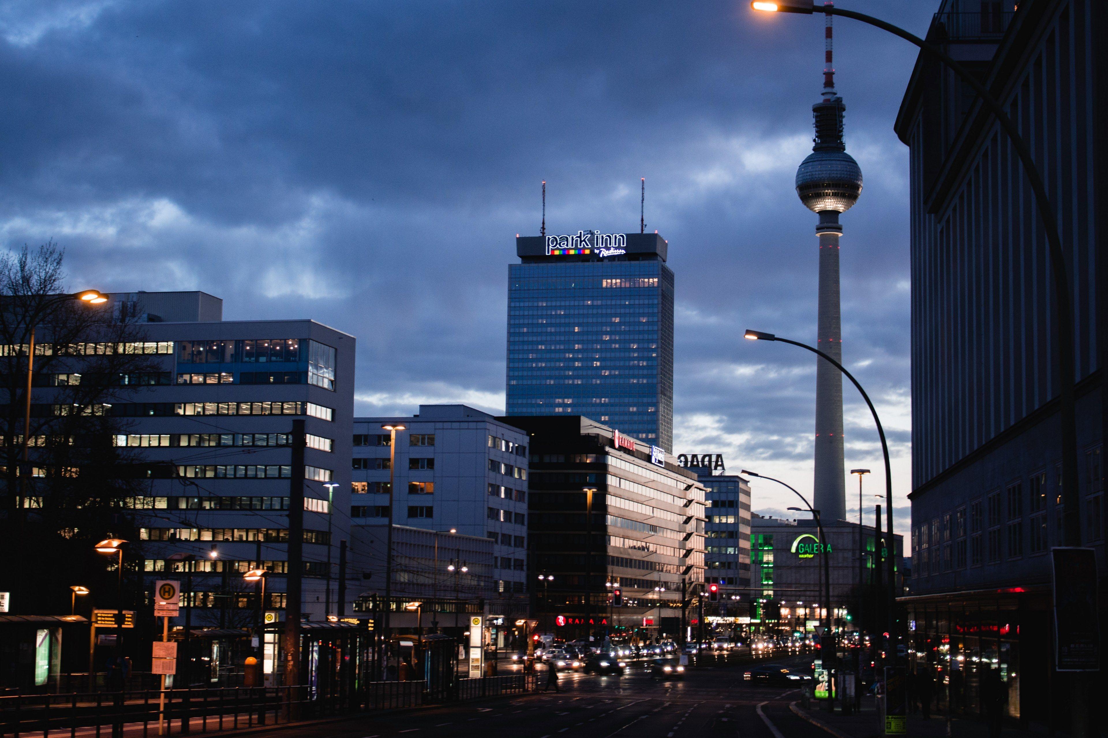 3840x2560 Wallpaper / street tower cityscape and berlin HD 4k wallpaper