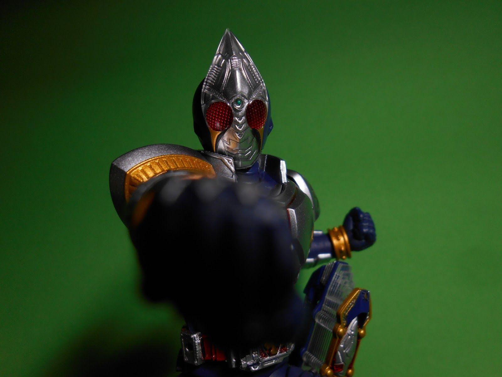 1600x1200 Night's Corner: Review: S.H.Figuarts Kamen Rider Blade