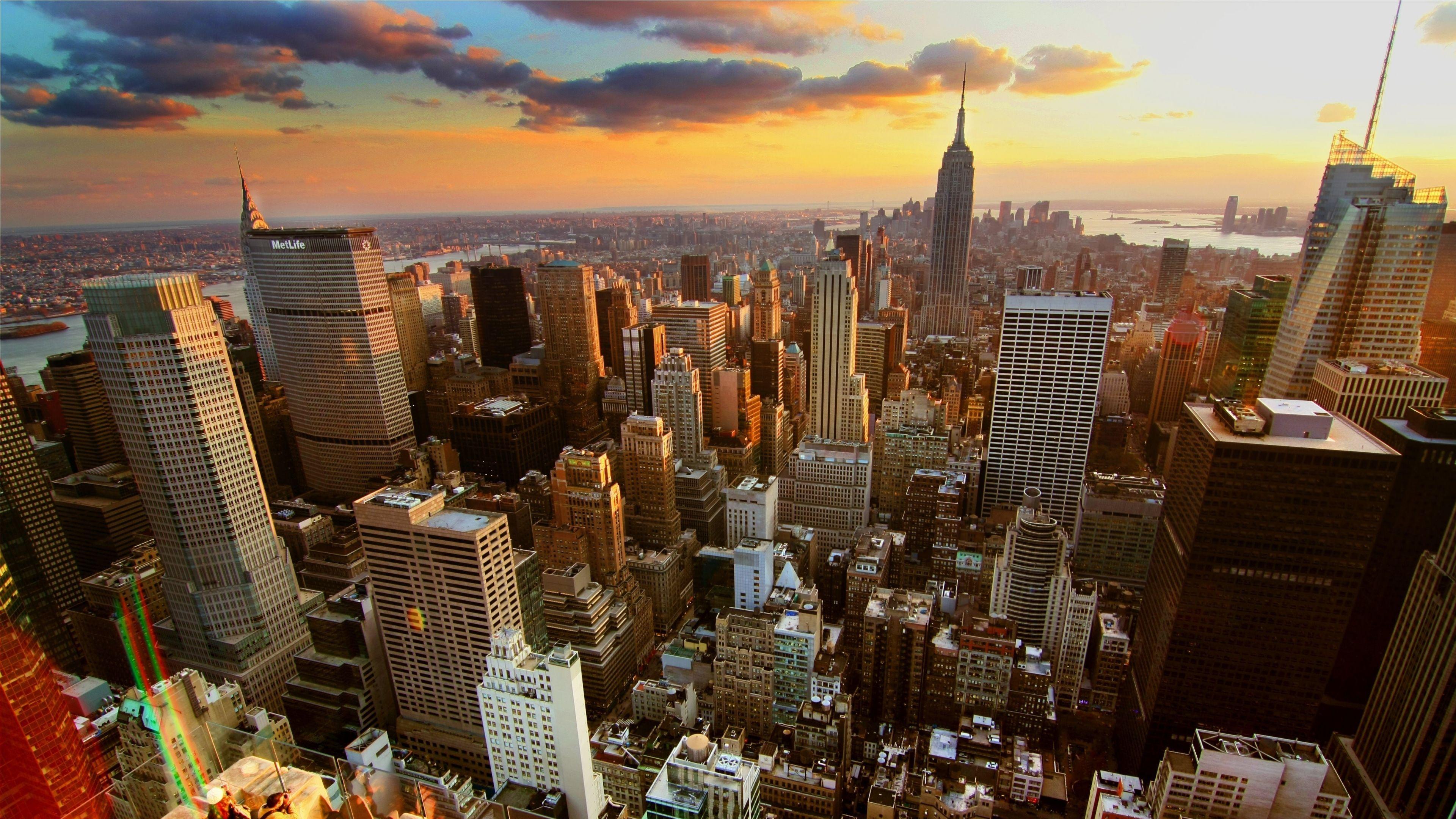 3840x2160 Tòa nhà chọc trời ở New York trên mái nhà hoàng hôn 4k 3840 × 2160 - 4k siêu HD