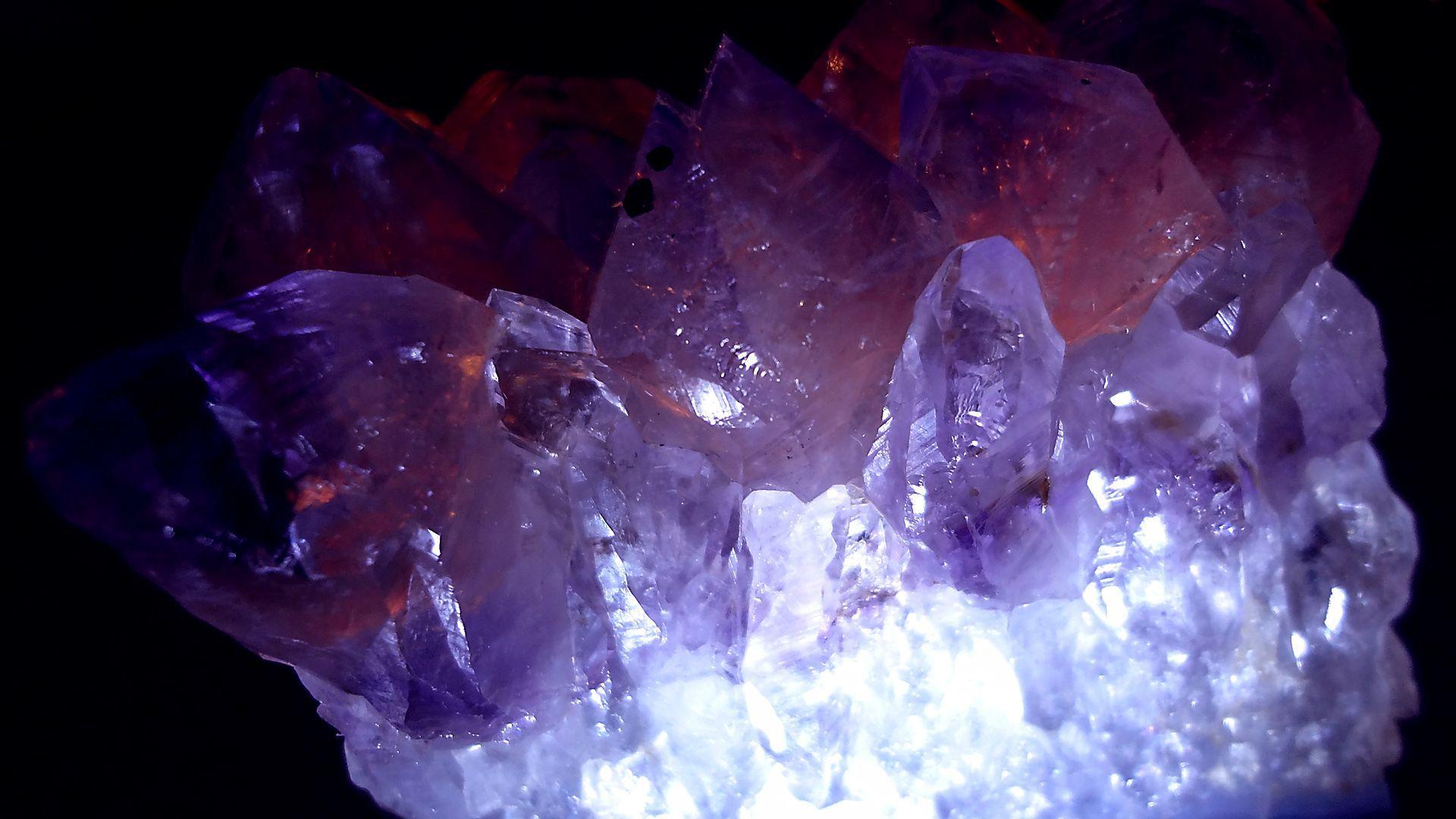 1920x1080 Amethyst Wallpaper