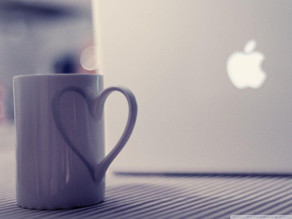 1024x768 Love Apple Apple Inspired Wallpaper for Mac