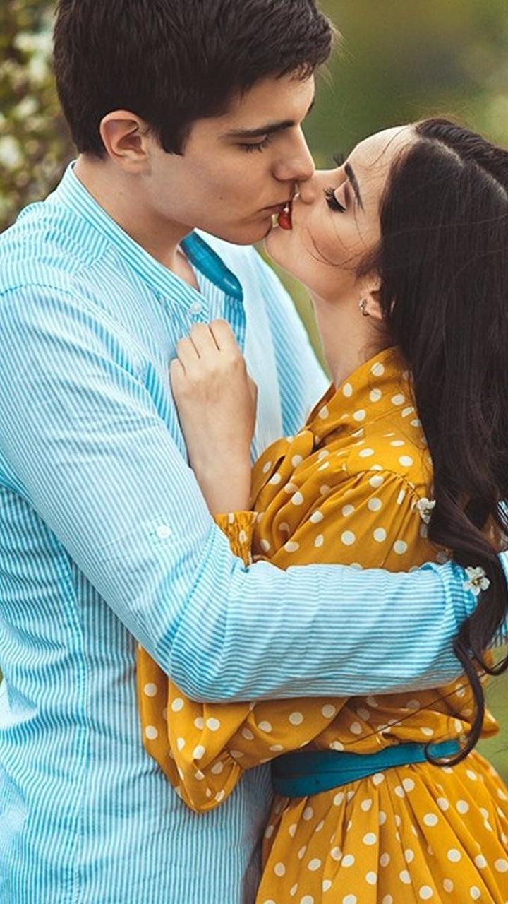 720x1280 Kiss