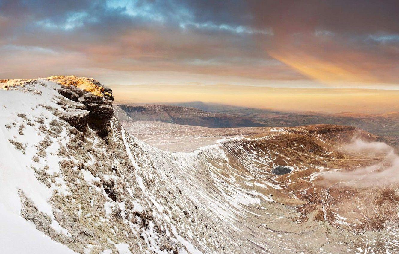 1332x850 Wallpaper winter, snow, mountains, Wales, Brecon Beacons National Park, Pen and Fan image for desktop, section пейзажи