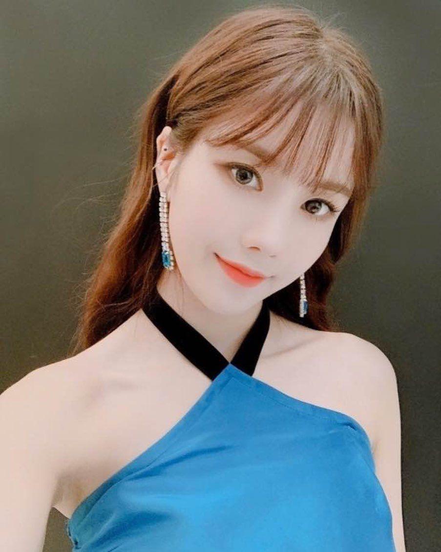903x1129 Kwon Eunbi Selca, Kwon Eunbi. Girl, I love girls, Kpop girls