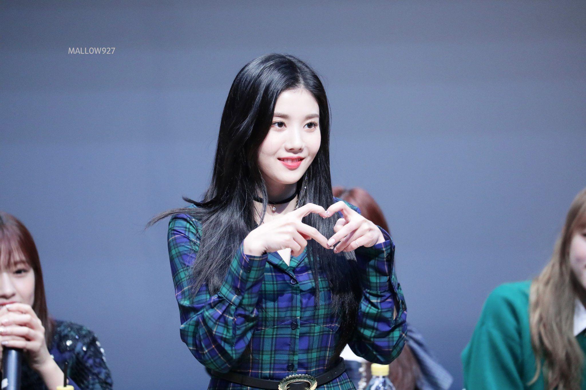 2048x1365 Kwon Eunbi. Asian beauty, Beauty, Fan signs