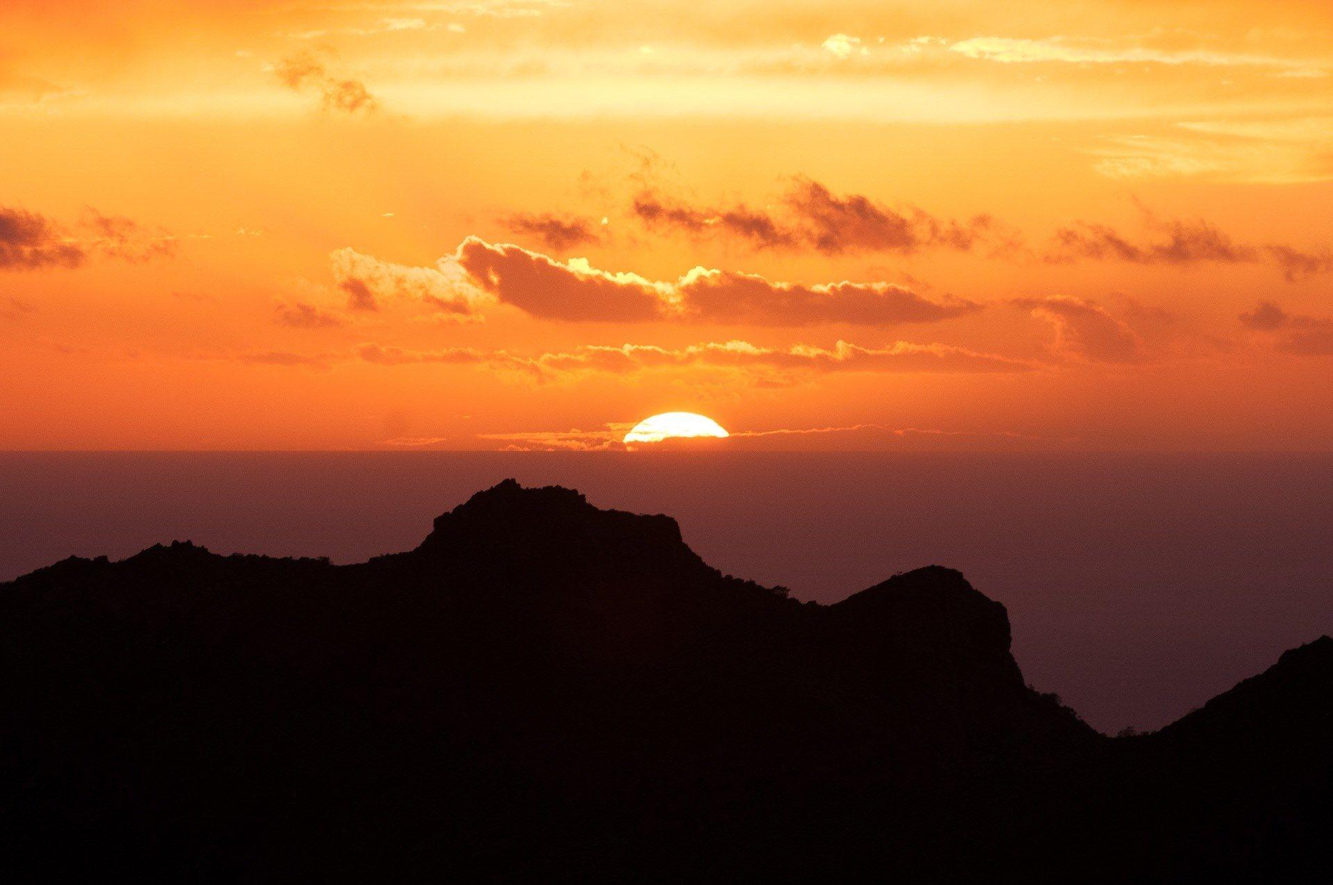 1920x1275 Wallpaper / canary islands sunset tenerife clouds sky 4k wallpaper