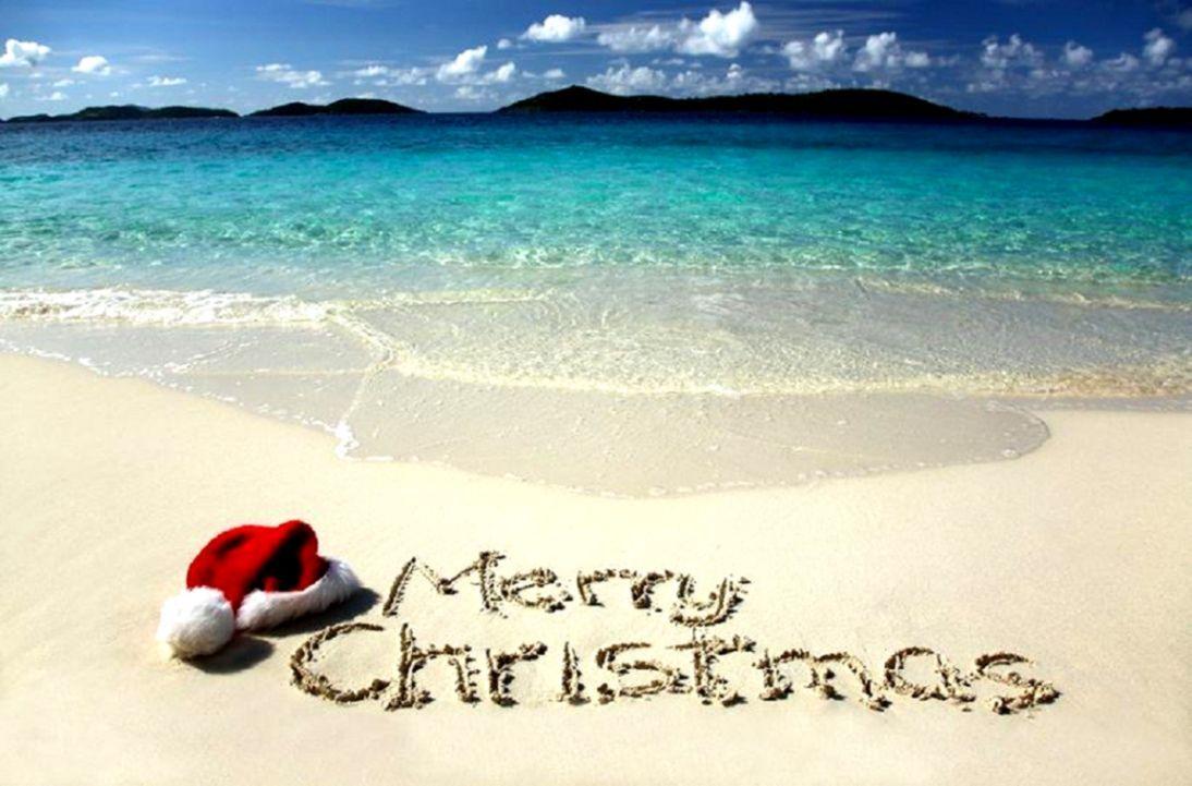 1094x721 Beach Christmas Wallpaper Free