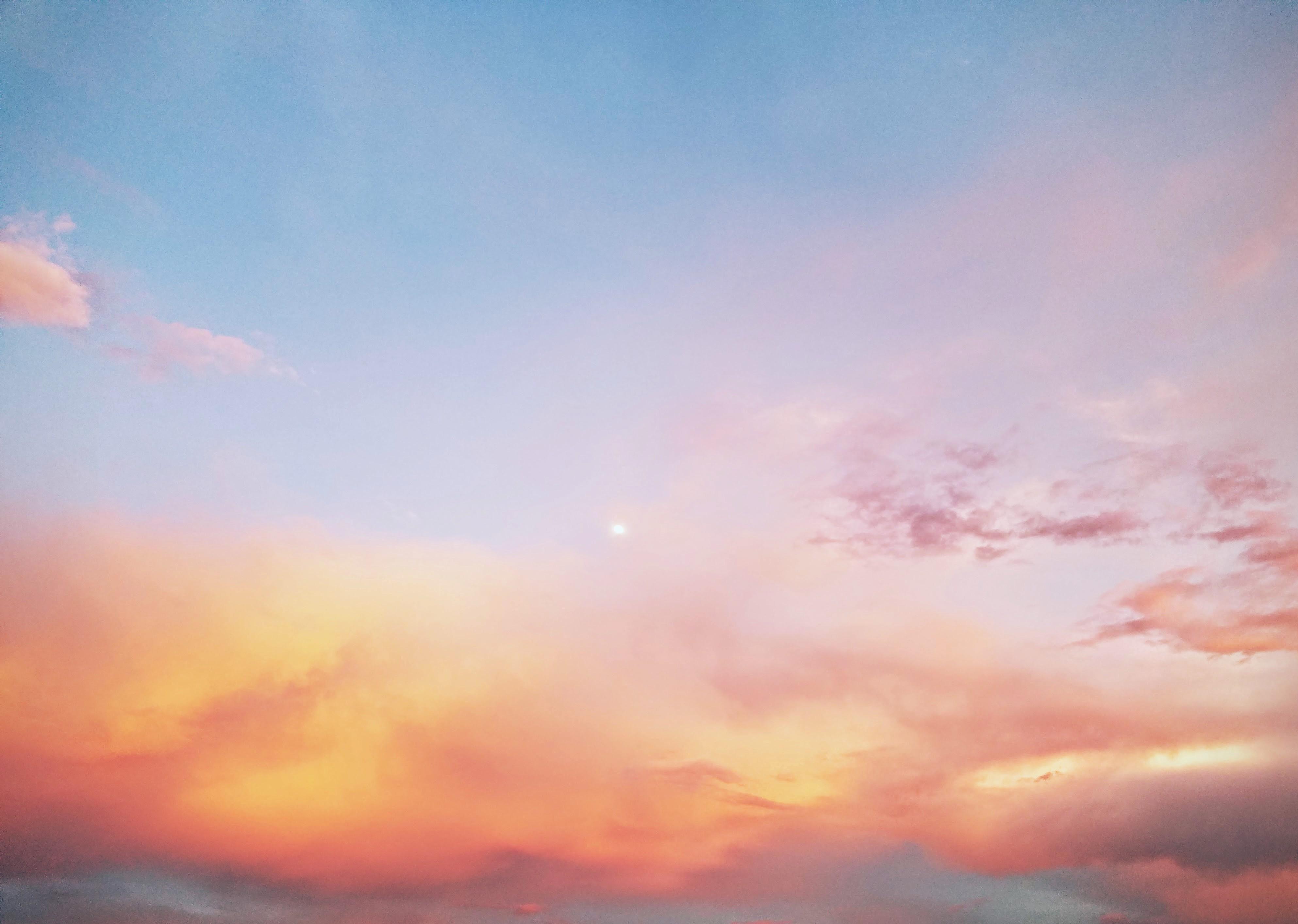 3972x2828 Fuzzy Moon At Sunset, Tampa Bay, OC, [3972x2828] • R SkyPorn. Tampa Bay, Sunset, Tampa