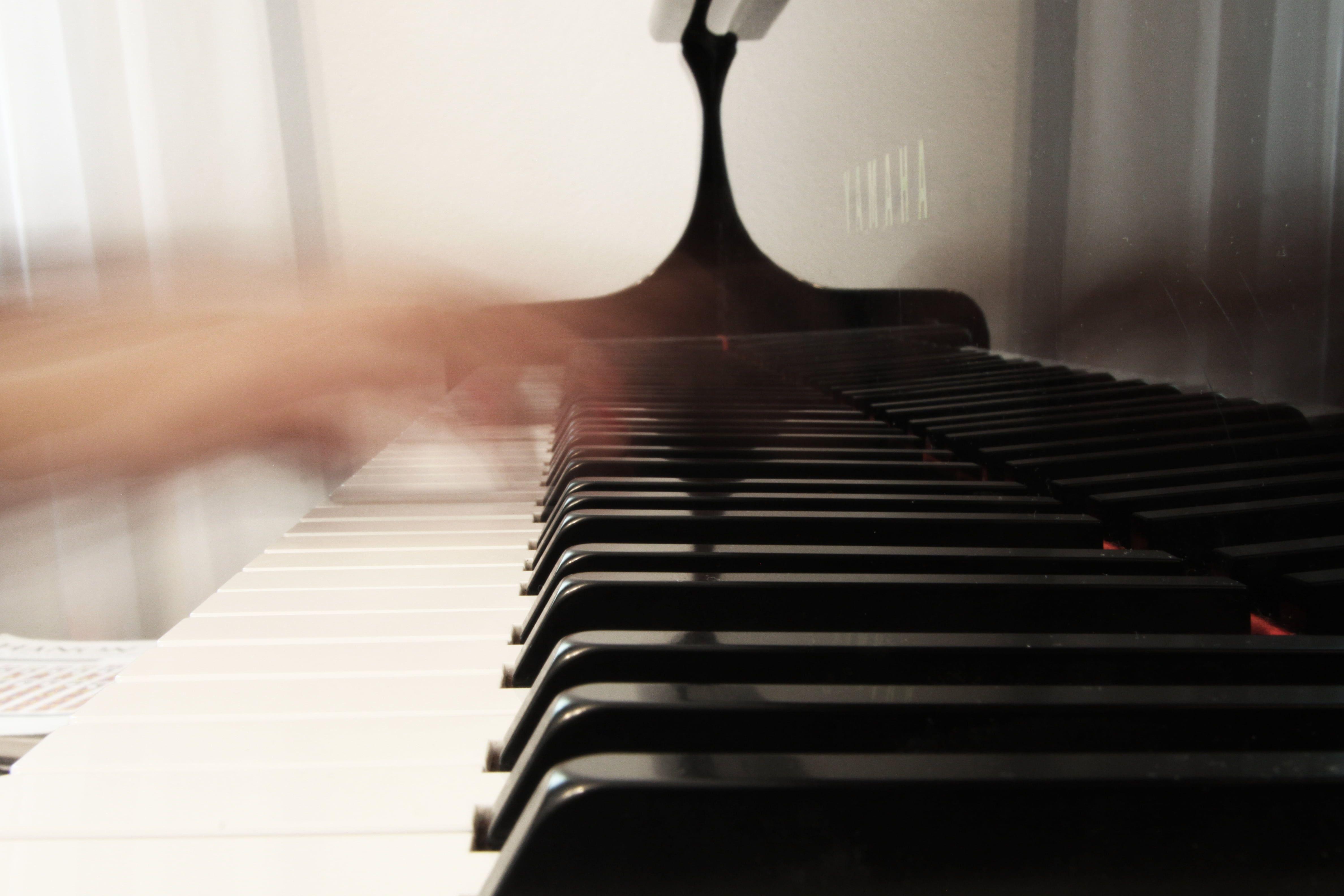 4752x3168 Grand Piano Wallpaper