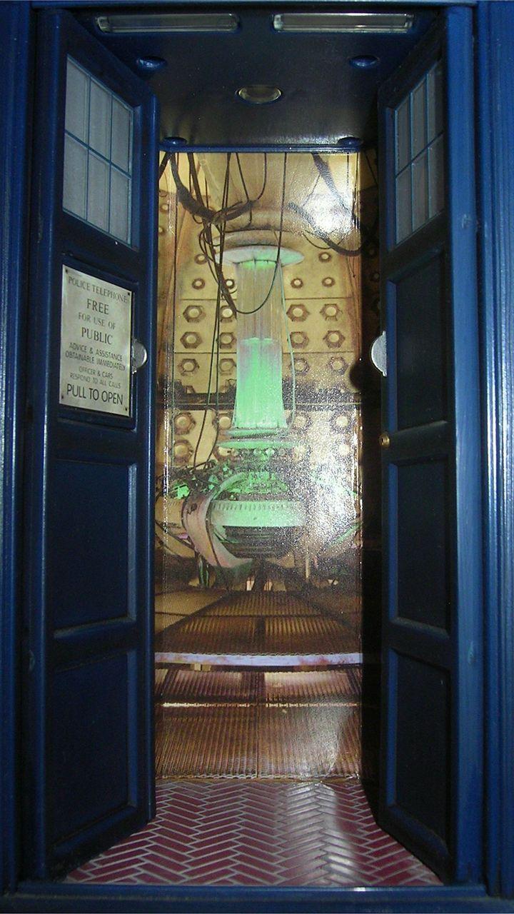 720x1280 Tardis Phone Wallpaper