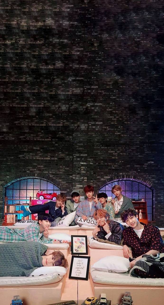 691x1280 Stray Kids Wallpaper