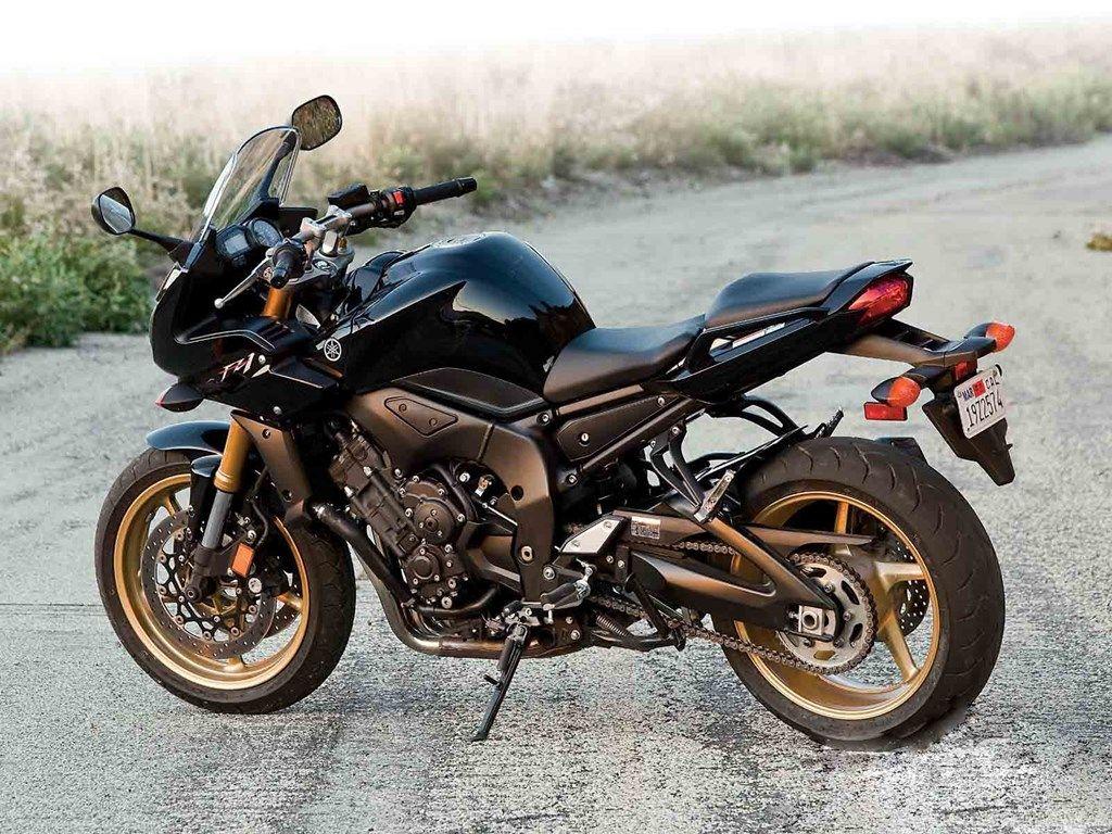 1024x768 Yamaha FZ1 Fazer Wallpaper 2016 Desktop Background