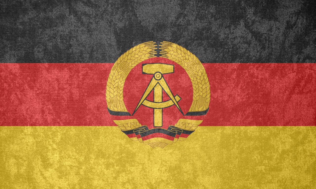 1280x768 East Germany Grunge Flag (1959)