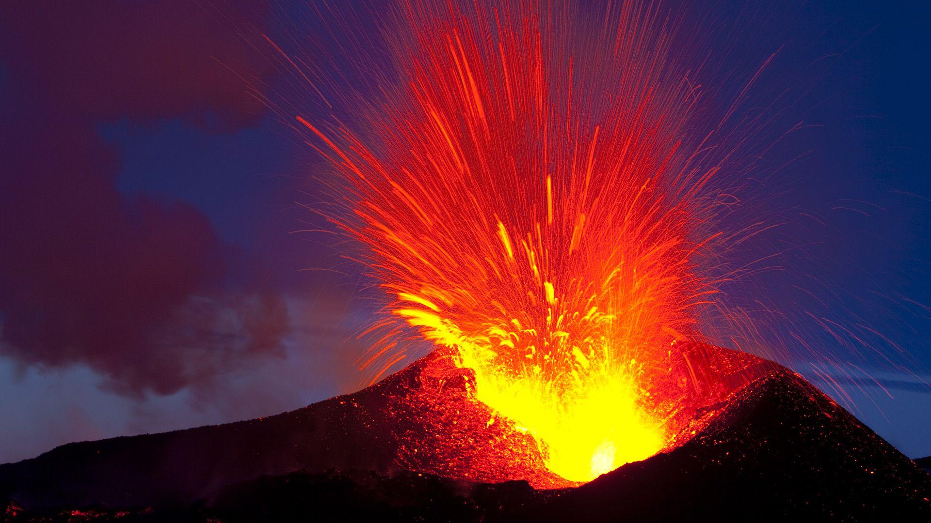 Volcanic Eruptions Wallpapers - Top Free Volcanic Eruptions Backgrounds ...
