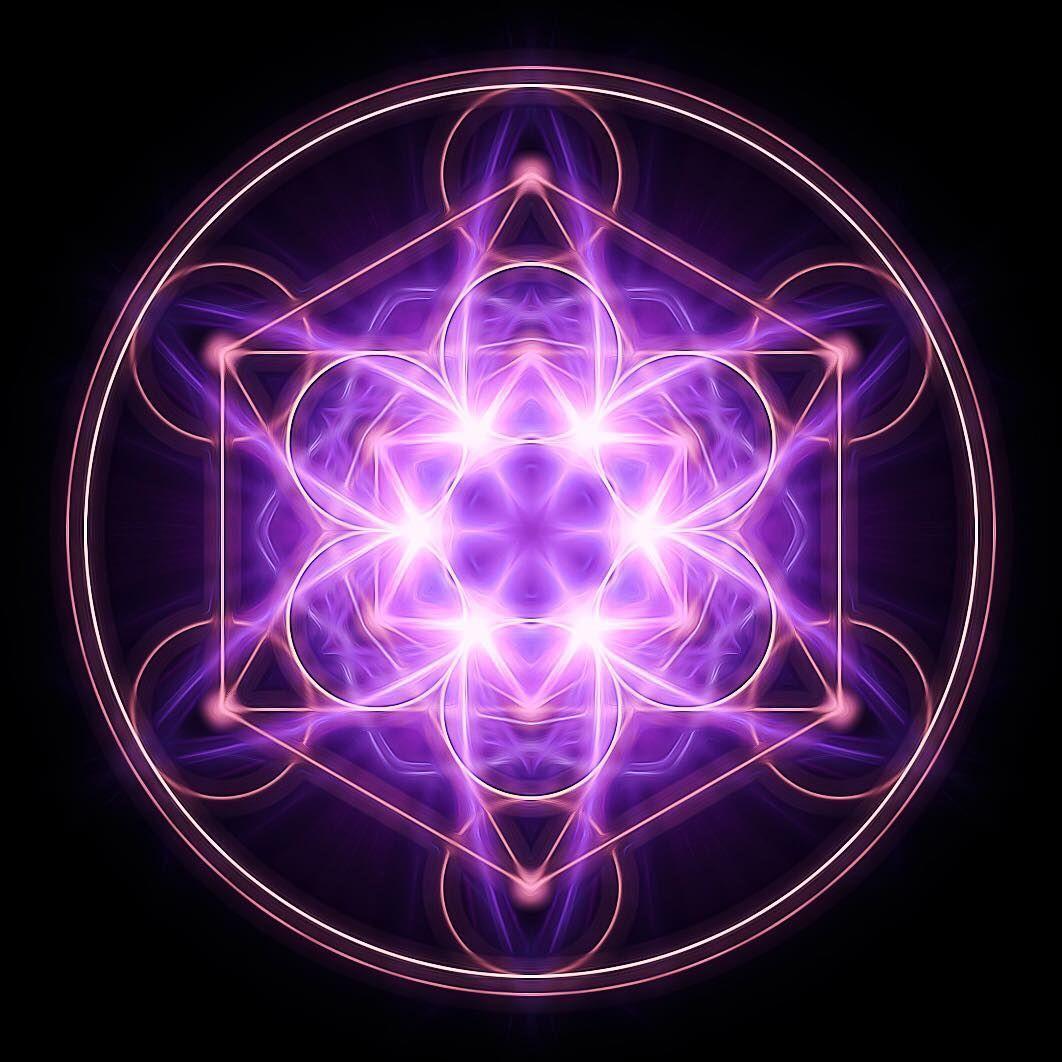 1062x1062 Metatron Glow ⚛️ #sacredgeometry #merkaba #awakening. Sacred geometry, Spiritual art, Geometry