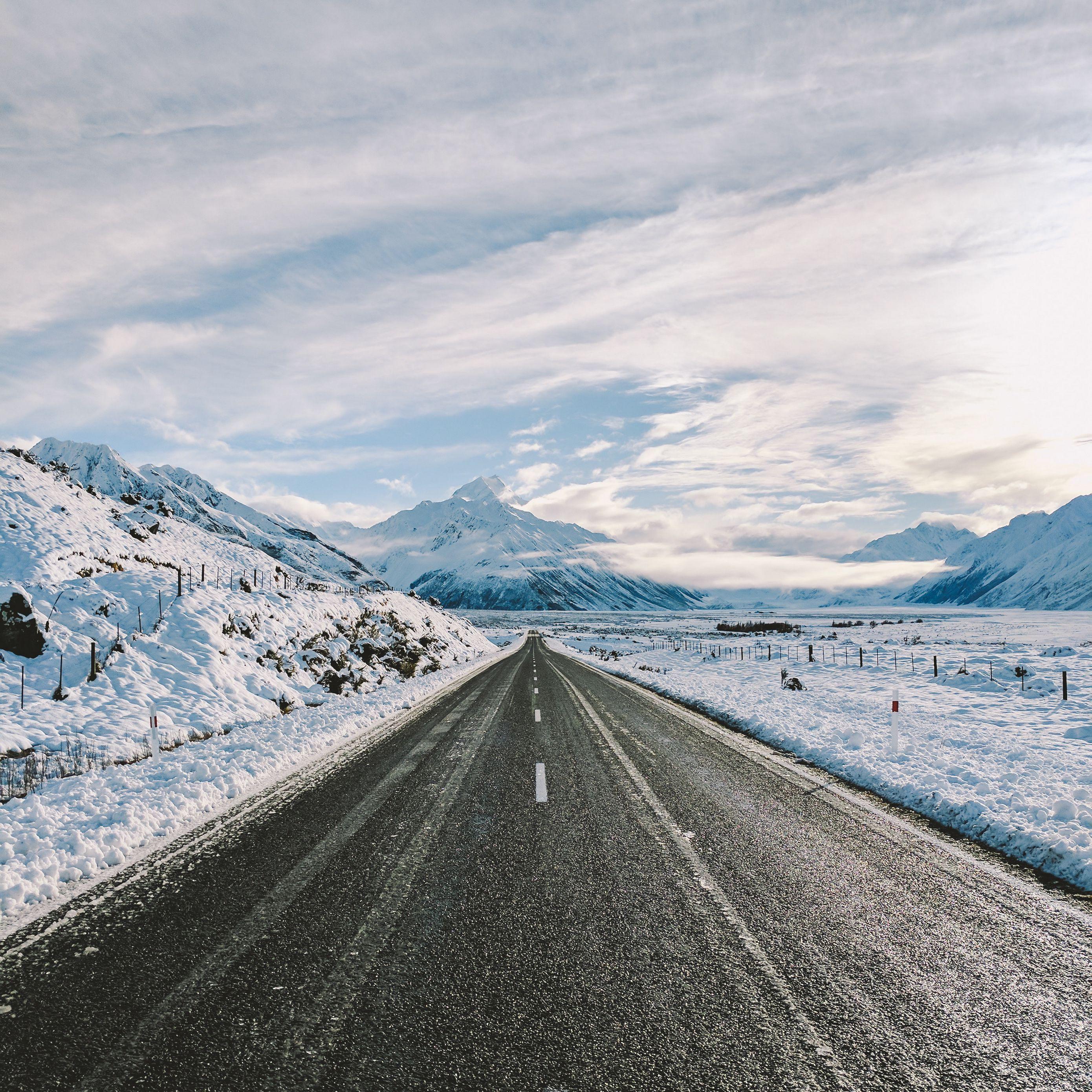 2780x2780 Download wallpaper 2780x2780 road, winter, mountains, marking, asphalt, snow ipad air, ipad air ipad ipad ipad mini ipad mini ipad mini ipad pro 9.7 for parallax HD background
