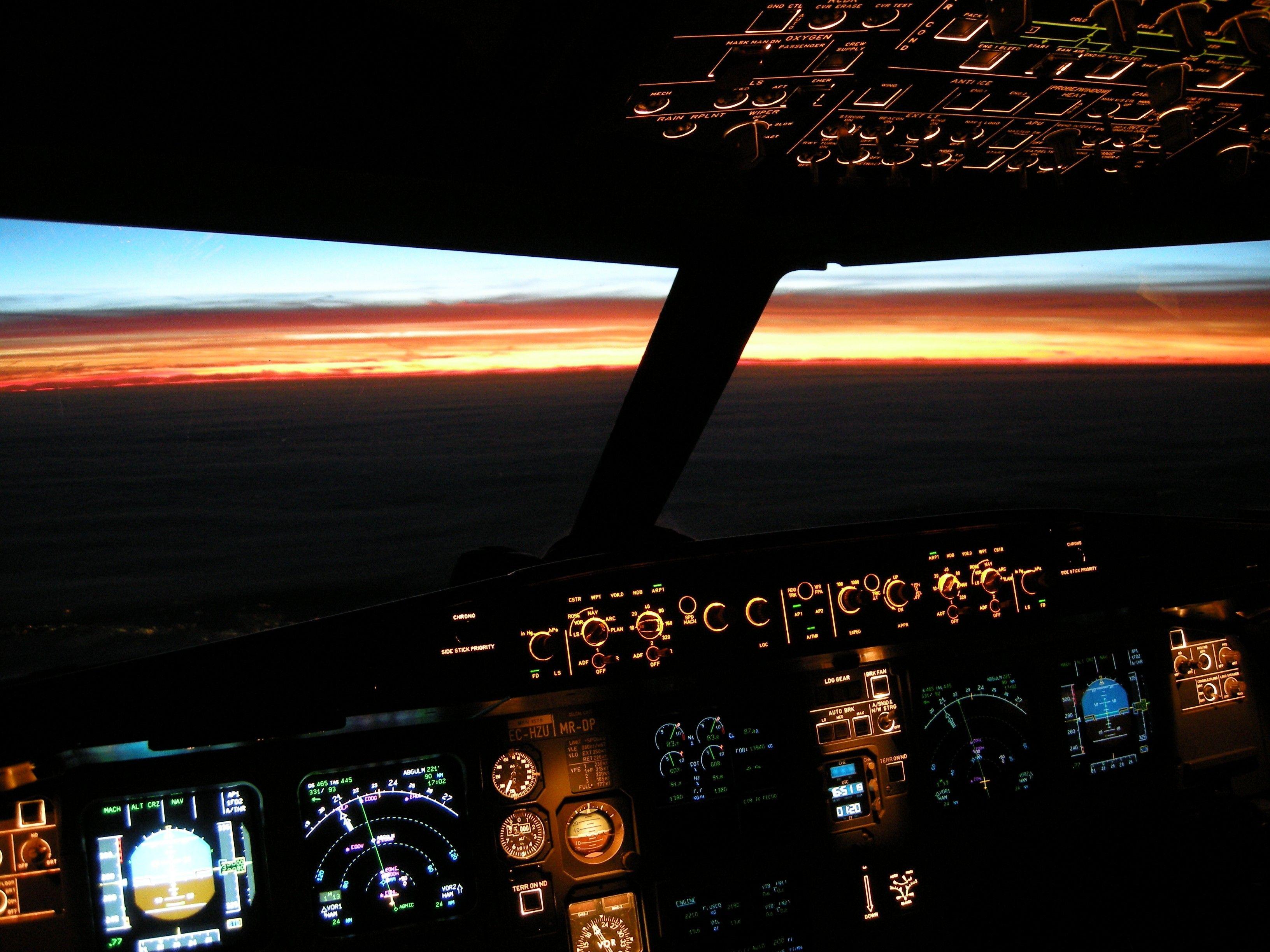 3264x2448 Cockpit Wallpaper