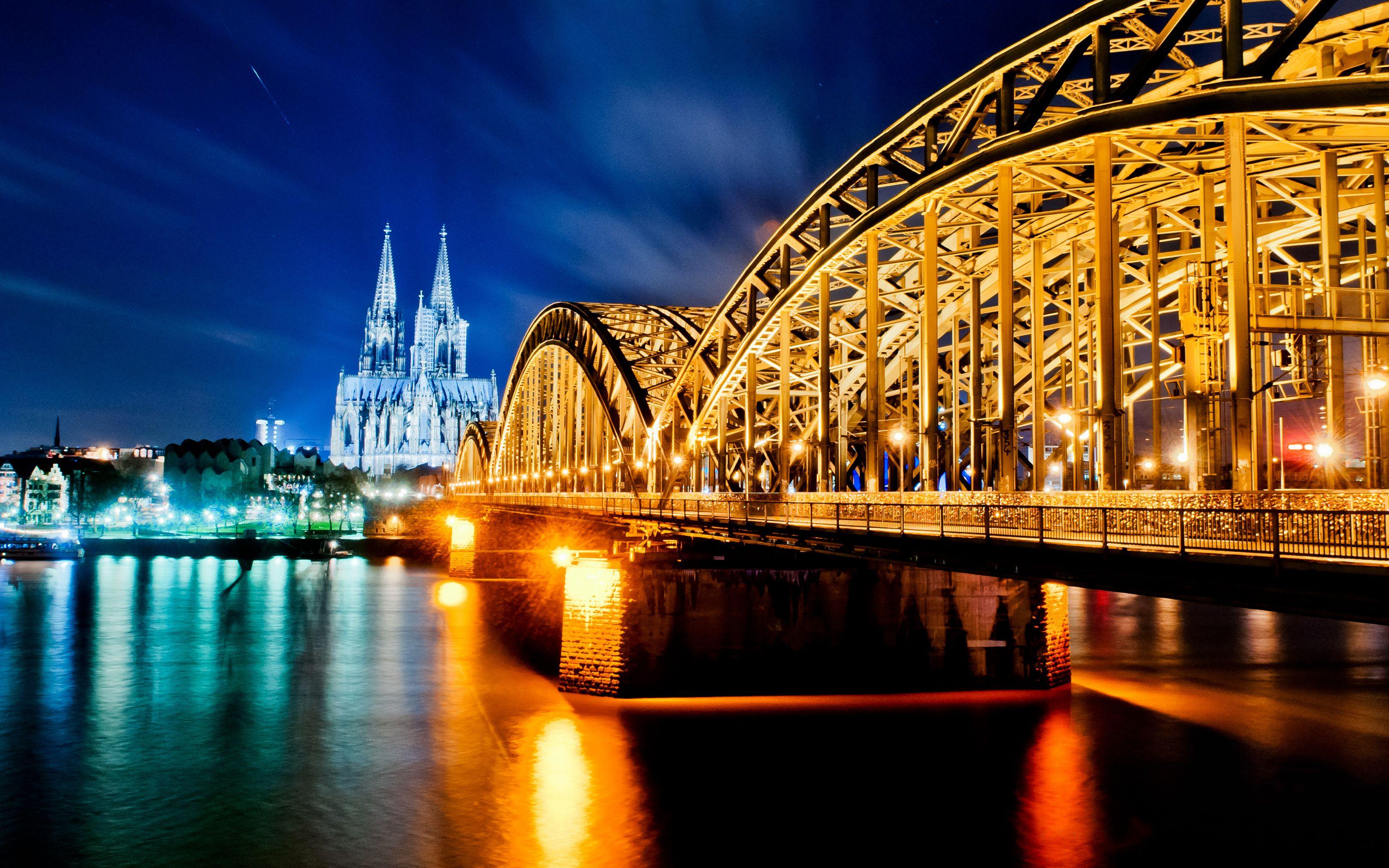 3250x2031 Hohenzollern Bridge High And Cathedral Of St. Peter Catholic Cathedral In Cologne, Germany Germany Desktop Wallpaper HD 3250x2031 :