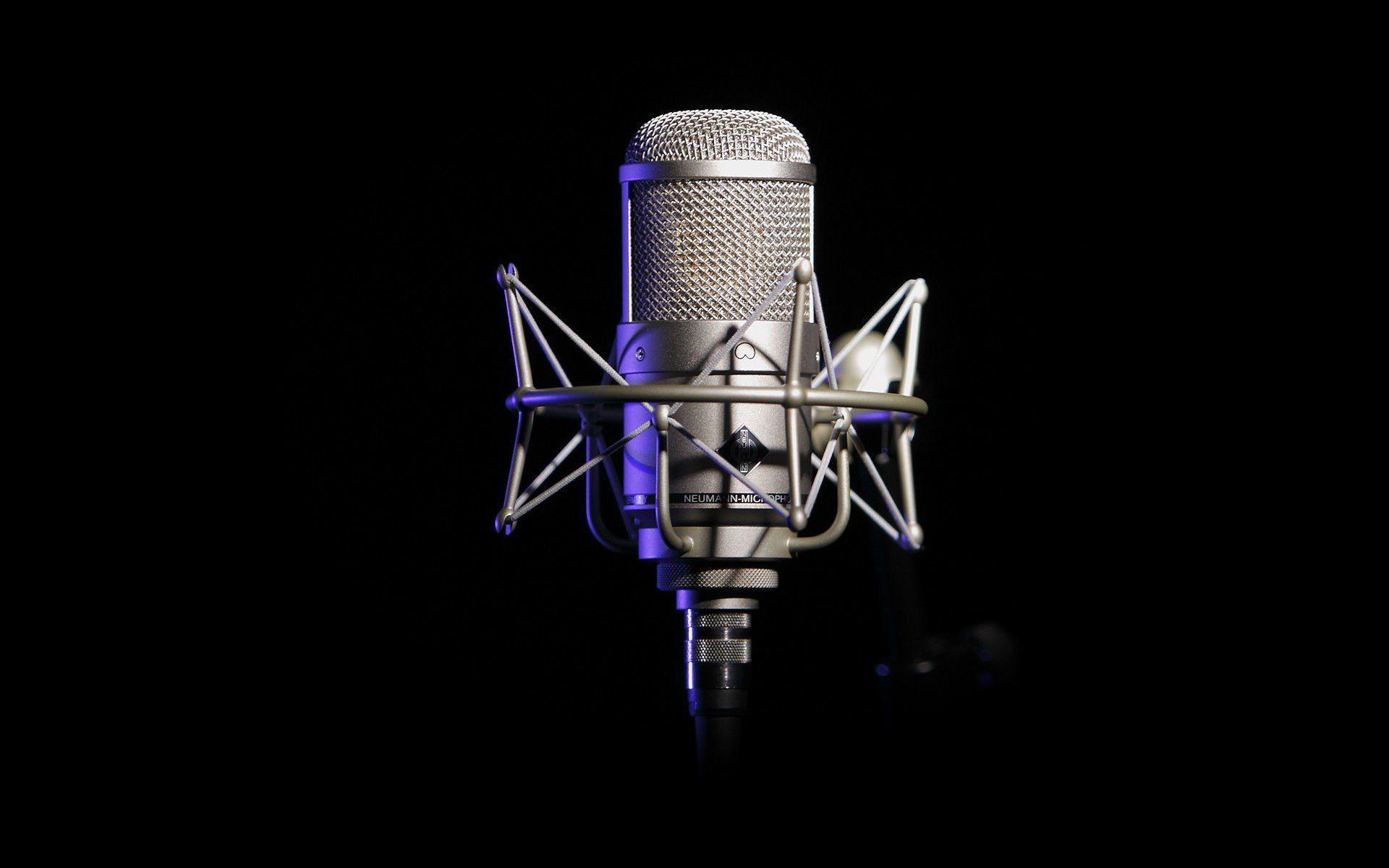 1920x1200 Studio Microphone Wallpaper