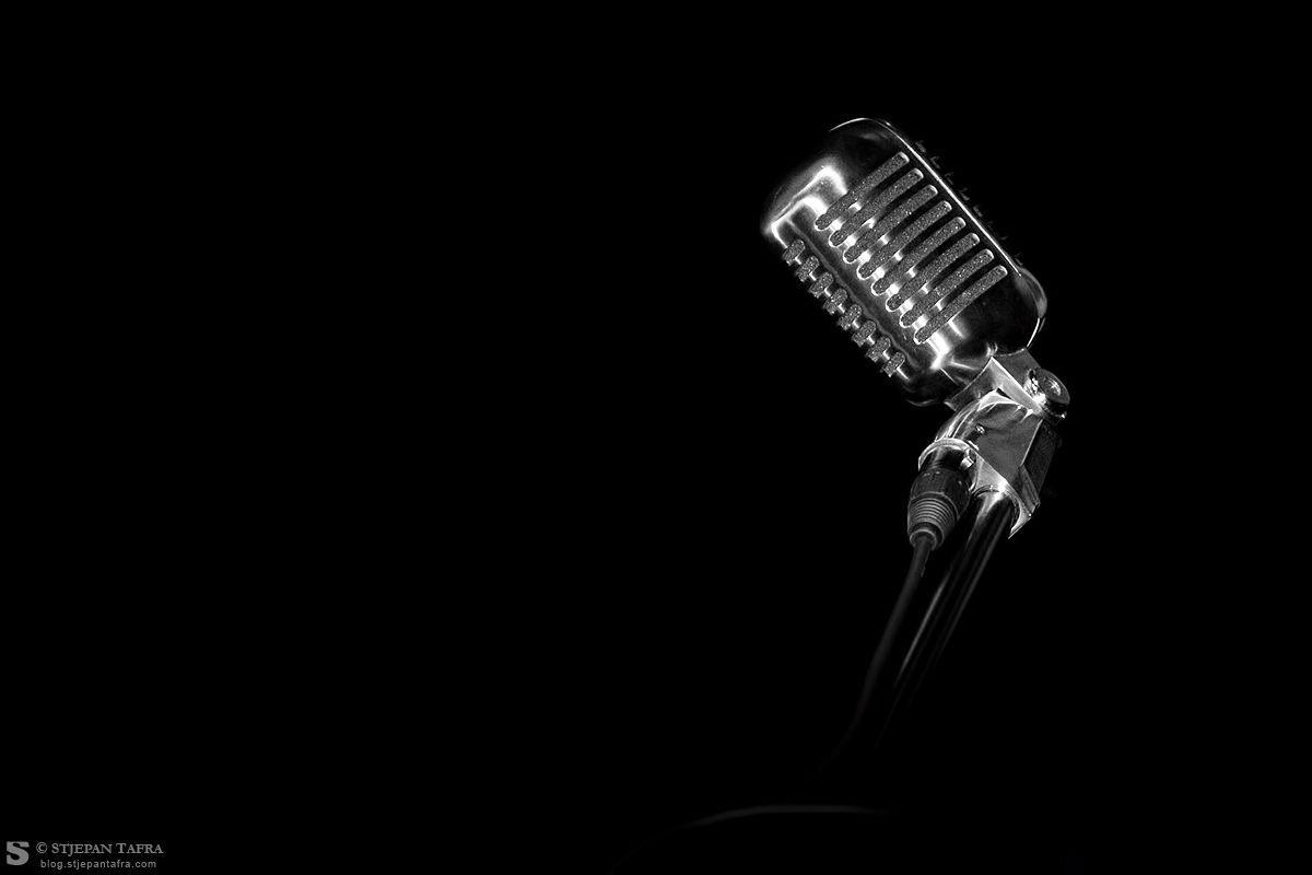 1200x800 Studio Microphone Wallpaper