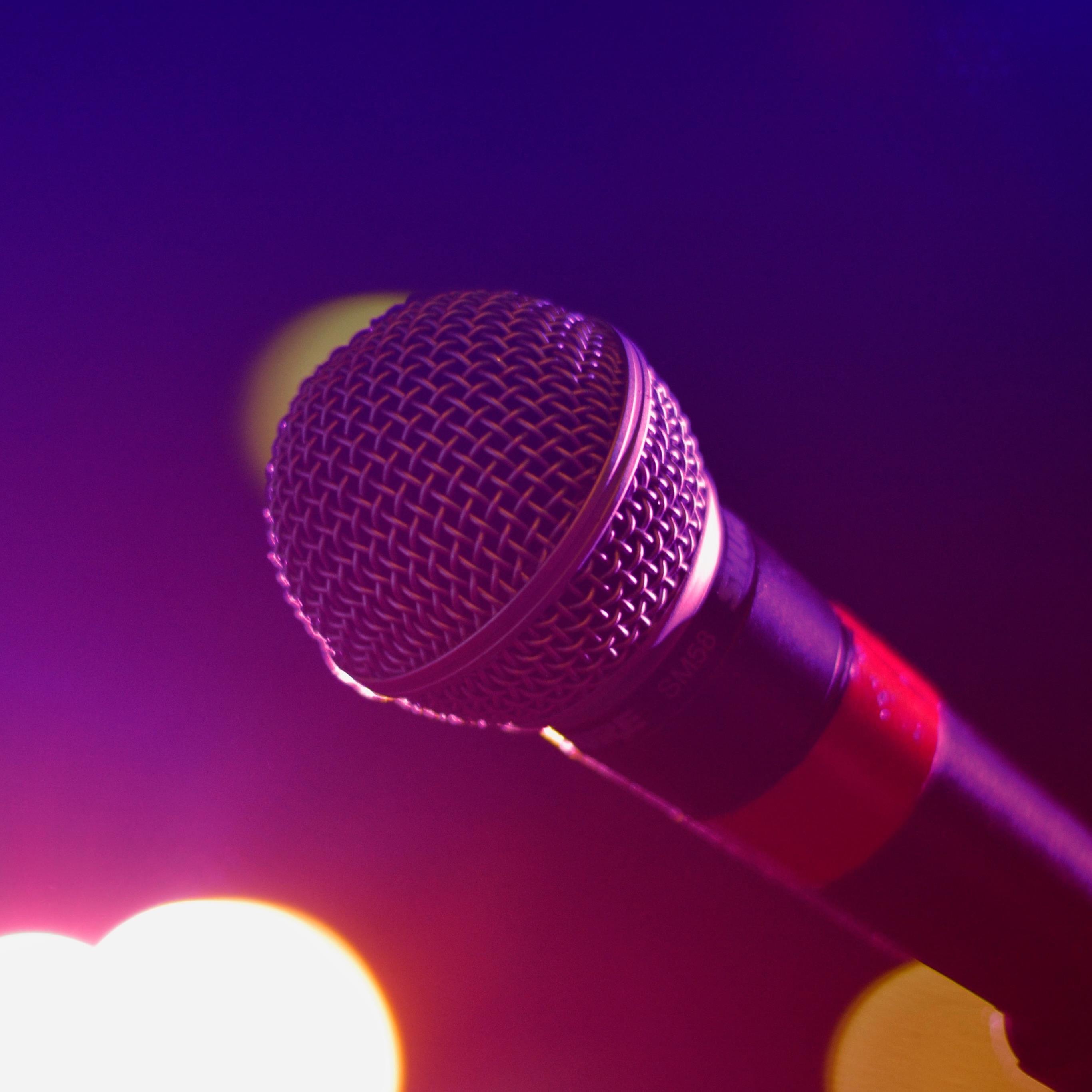 2732x2732 Mic Wallpaper