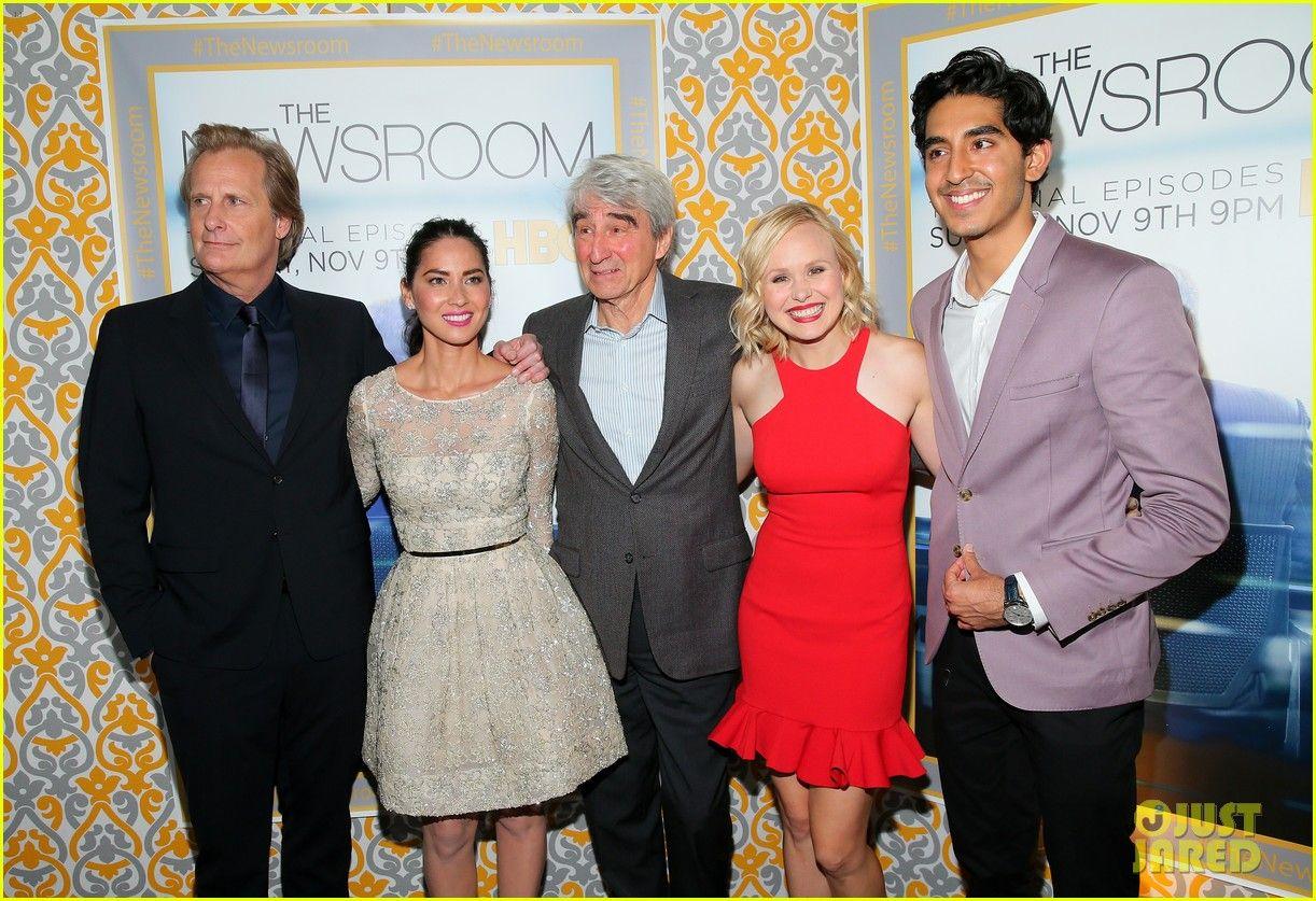 1222x837 Olivia Munn & Dev Patel Bid Farewell to 'The Newsroom' at Season 3 Premiere!: Photo 3235330. Alison Pill, Dev Patel, Grace Gummer, Jeff Daniels, Marcia Gay Harden, Margaret Judson, Olivia Munn