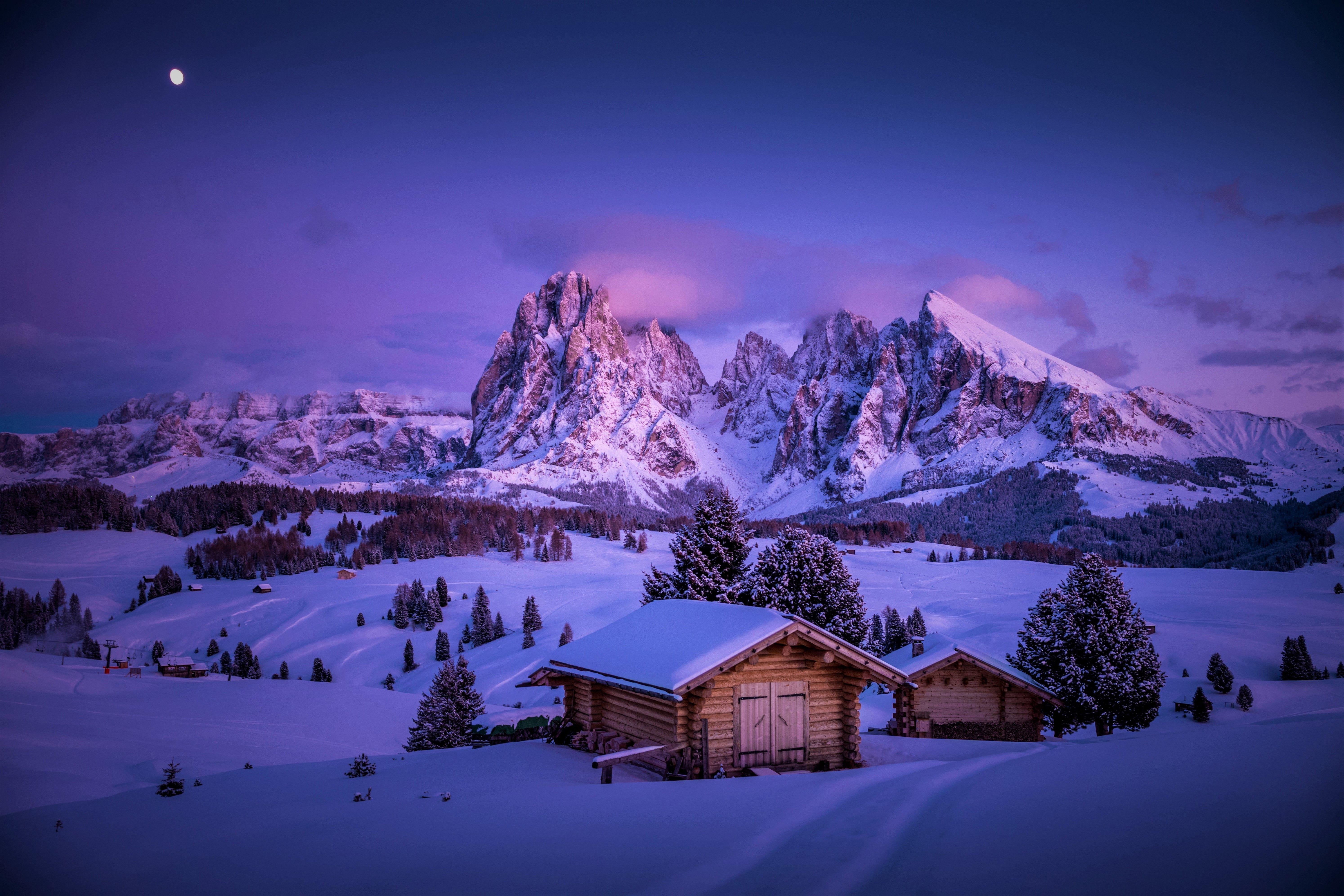 Горы снег дома. Доломитовые Альпы Италия зима. Доломитовые Альпы Швейцария. Доломитовые Альпы Италия зимой. Южный Тироль зимой Италия.