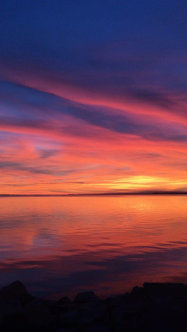 768x1365 iPhone Wallpaper. Sky, Afterglow, Horizon, Red sky at morning, Sunset, Sunrise 695946948647244212. Sky aesthetic, Nature iphone wallpaper, iPhone wallpaper sky