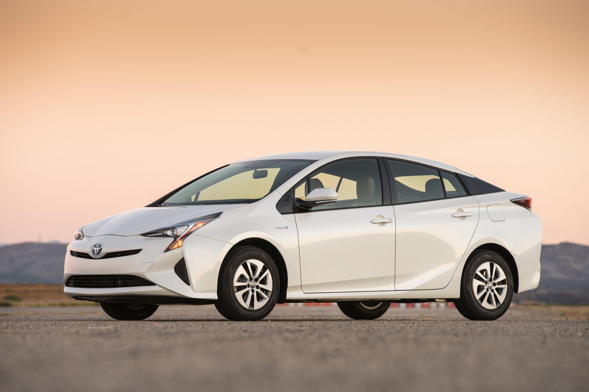 Toyota Prius Wallpapers - Top Free Toyota Prius Backgrounds ...