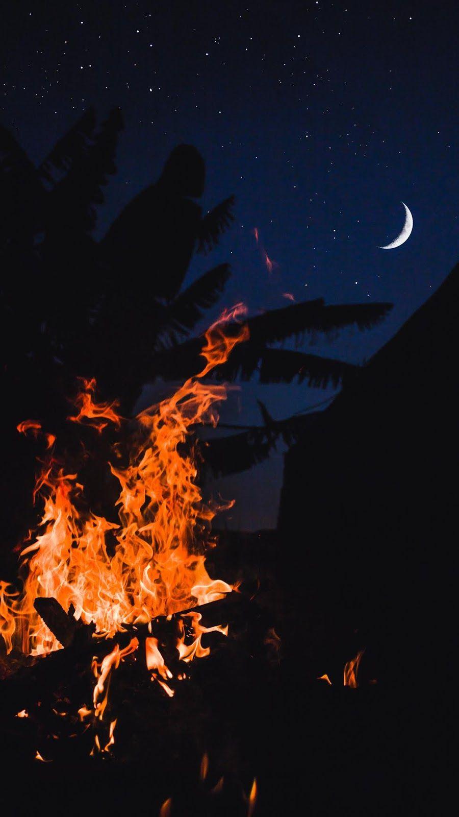 900x1600 Bonfire in the crescent moon