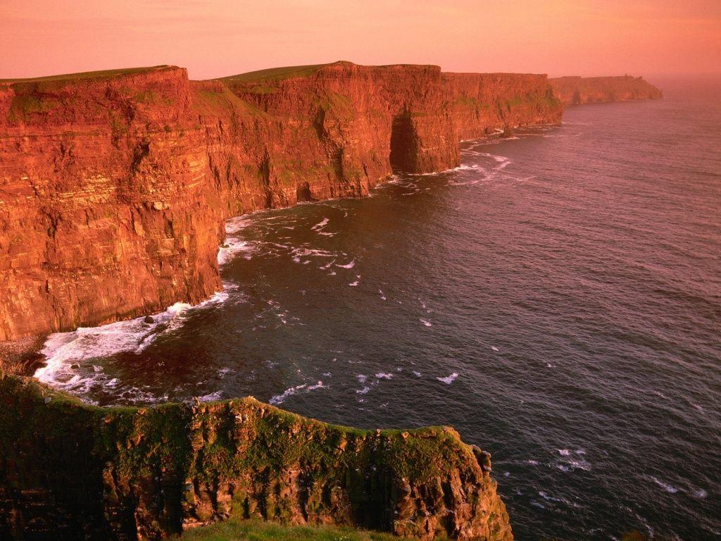 1024x768 Cliffs of Moher Wallpaper
