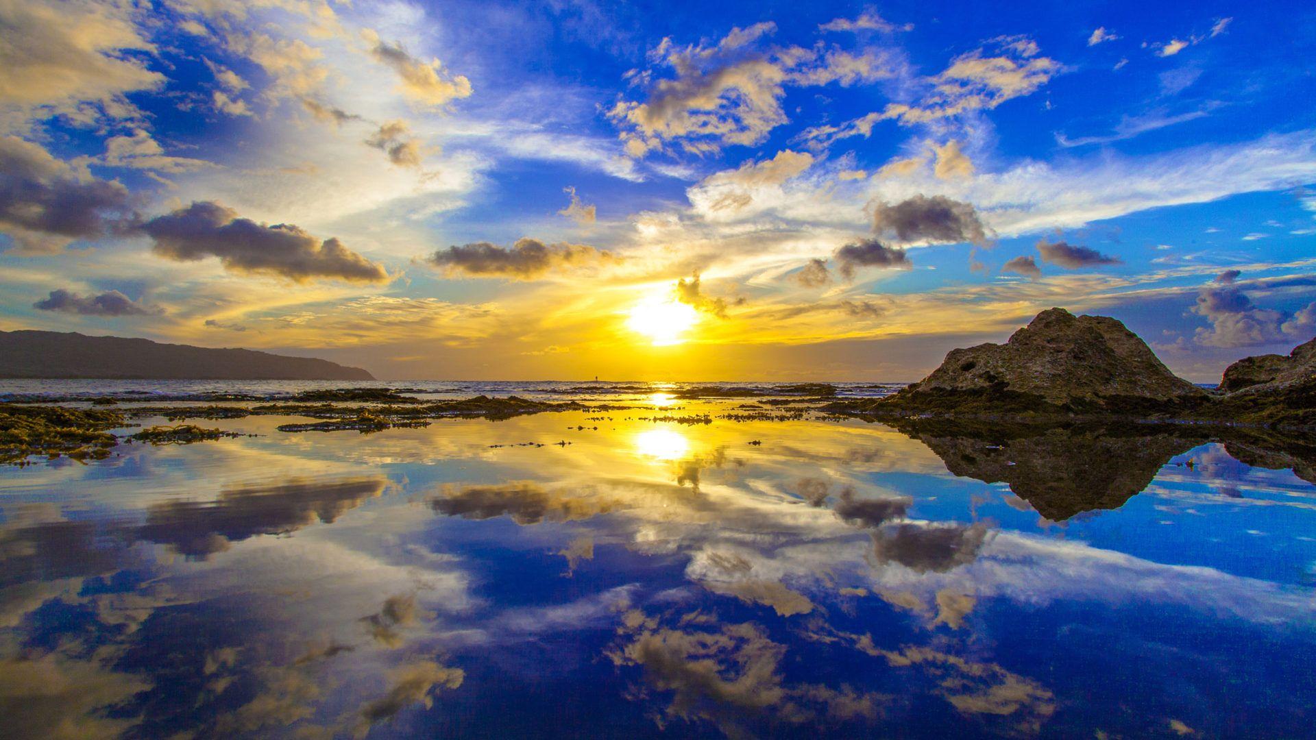 1920x1080 Gold Sun Reflection Oahu's North Shore In Hawaii Country In North America HD Wallpaper For Mobile Phones Tablet And Lapx2400 :