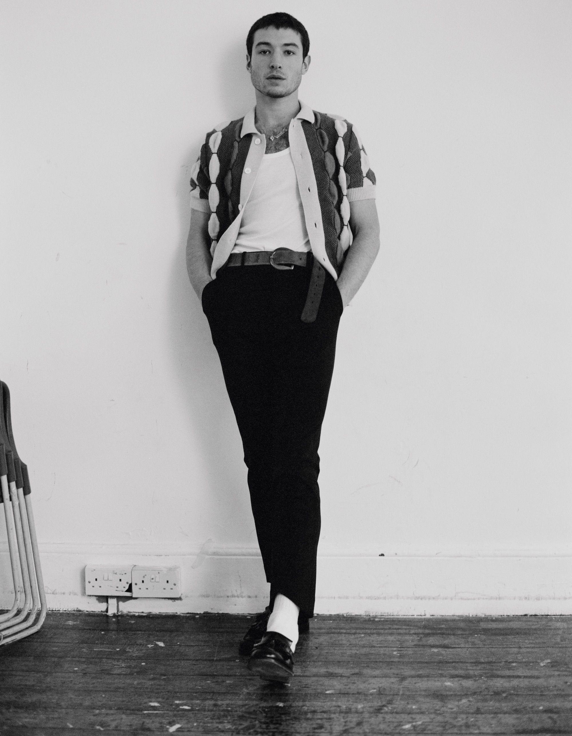 2000x2575 Ezra Miller wallpaper