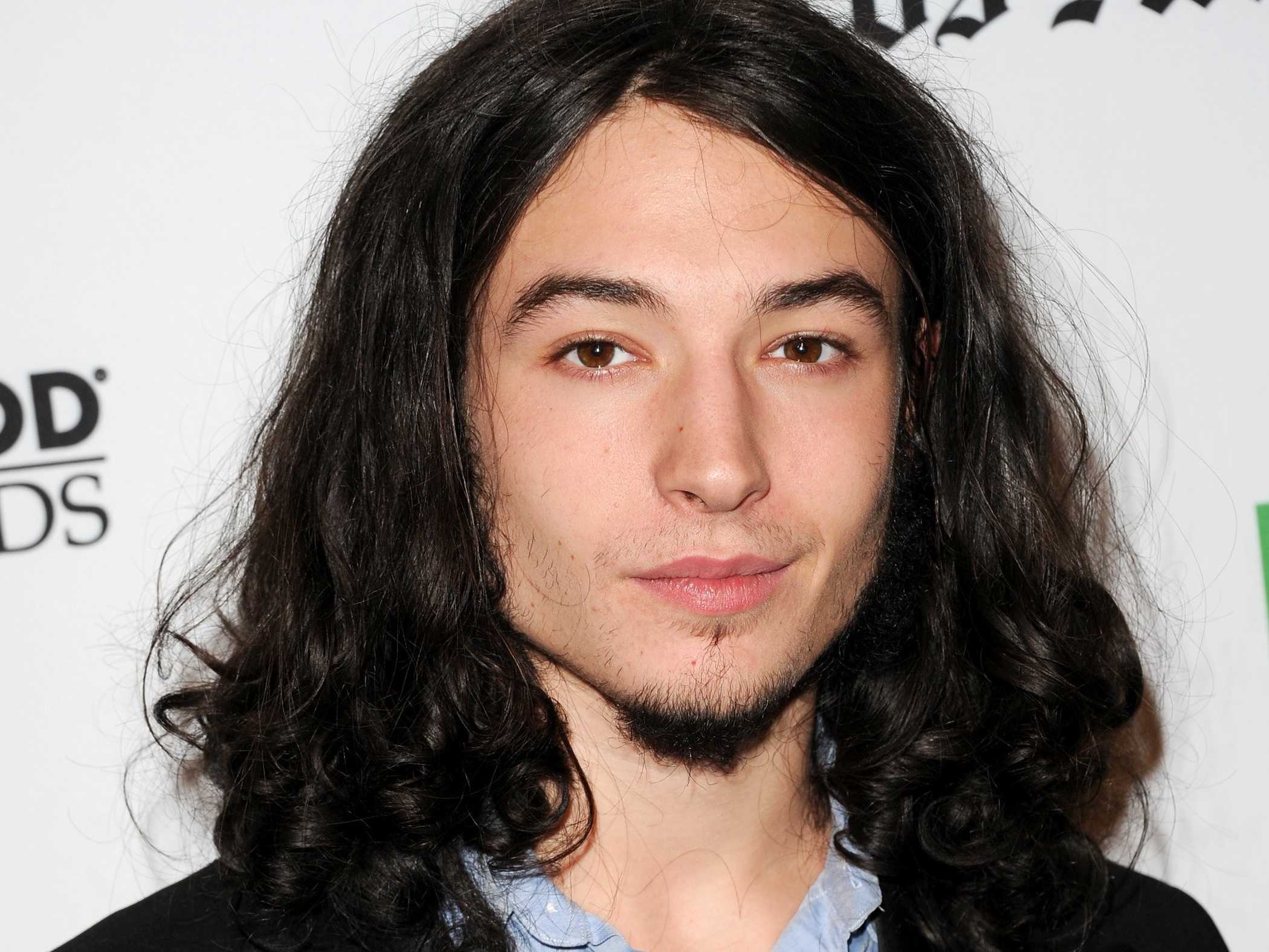 2100x1577 Ezra Miller Wallpaper