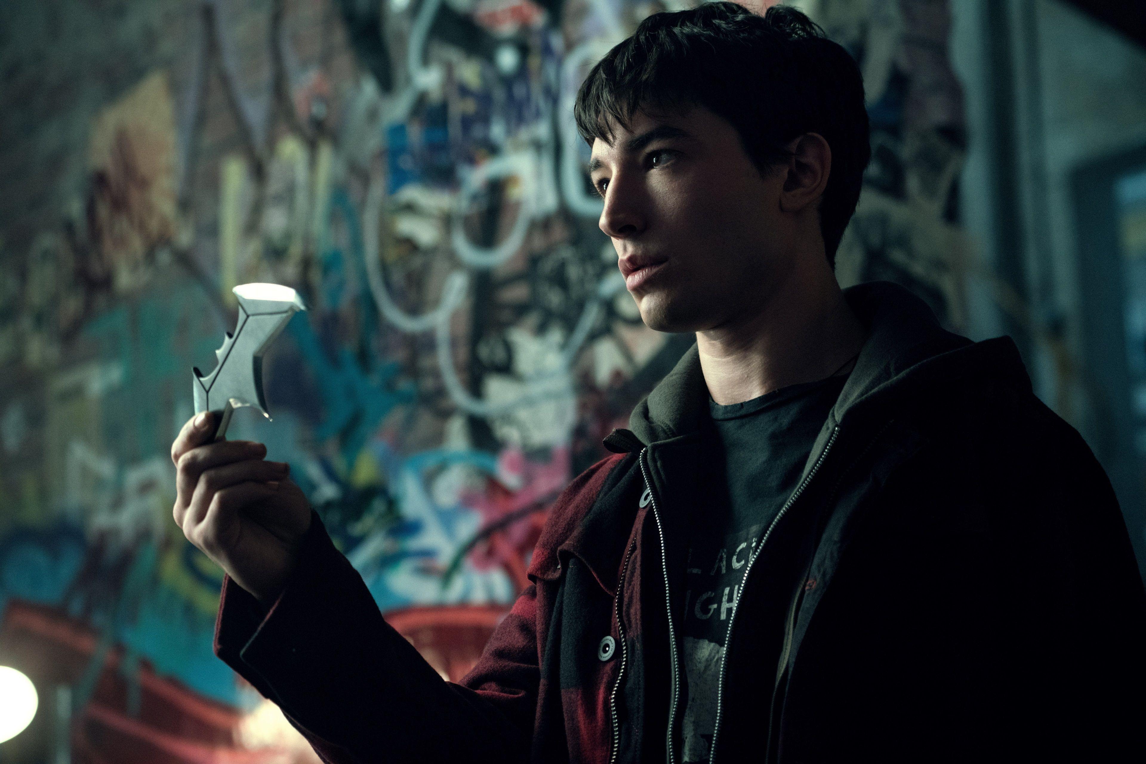3840x2561 barry allen 4k free desktop wallpaper. Justice league Ezra miller, Justice league flash