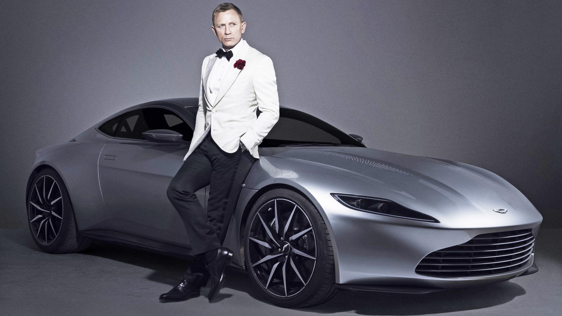 James Bond Aston Martin Wallpapers - Top Free James Bond Aston Martin  Backgrounds - WallpaperAccess