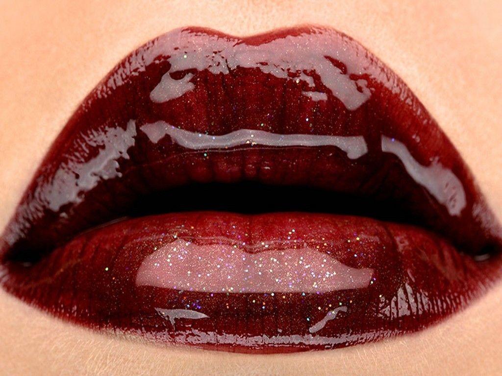 1024x768 Glossy Dark Red Lipstick HD Wallpaper